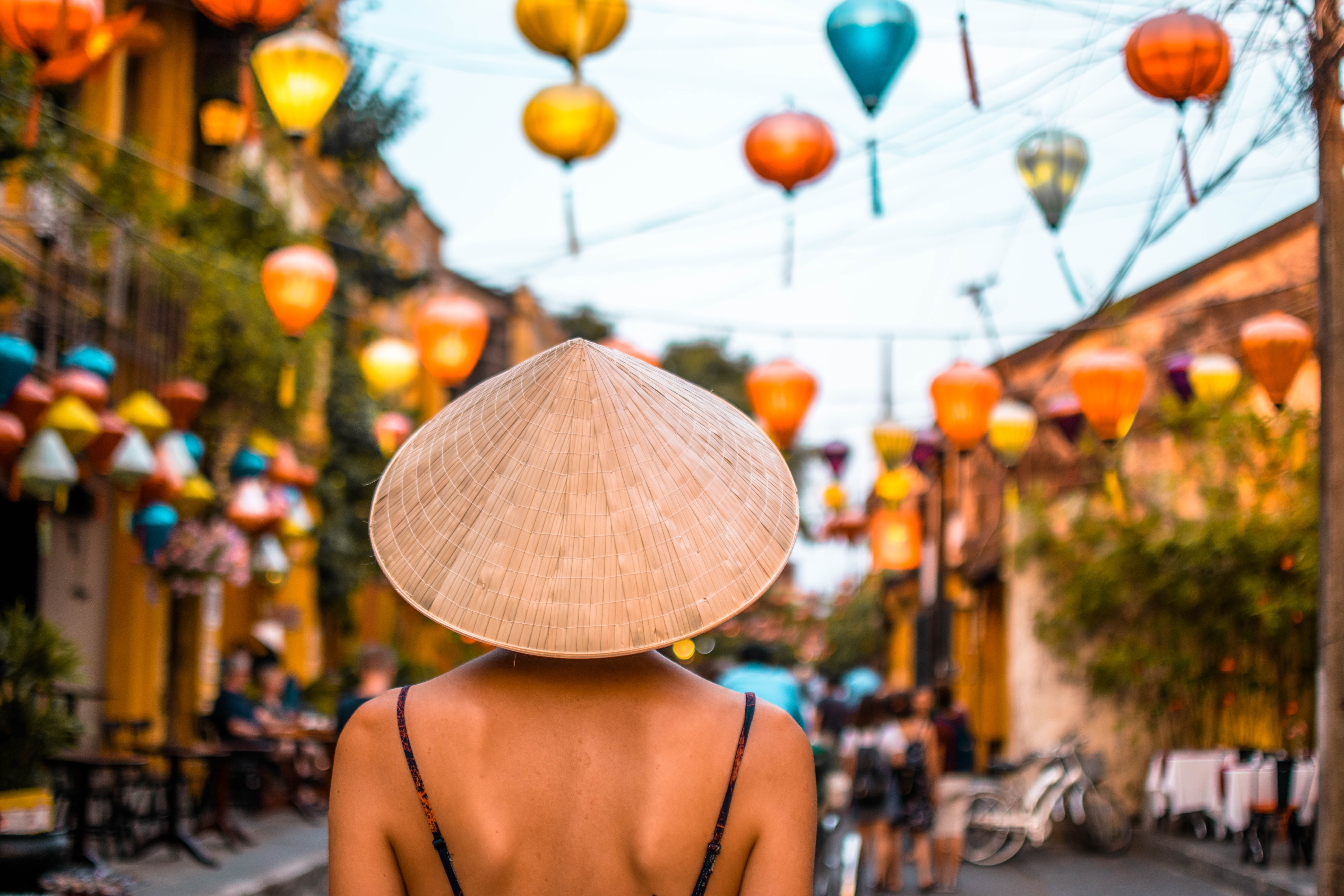 Mỗi năm Hội An đ&oacute;n tới 5,4 triệu lượt kh&aacute;ch, trong đ&oacute; c&oacute; 4 triệu du kh&aacute;ch nước ngo&agrave;i, tuy nhi&ecirc;n tỷ lệ kh&aacute;ch lưu tr&uacute; tại Hội An mới chỉ đạt khoảng 35,66%.