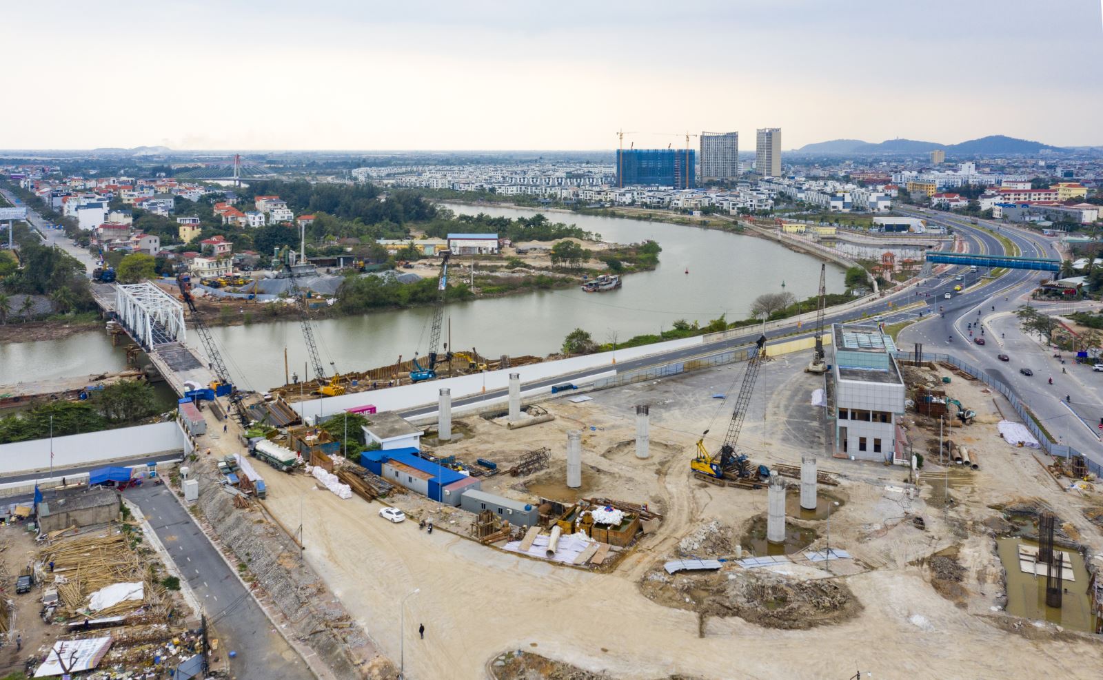 Link Trang Chủ PG88.Com Mới #2026 thi công xây dựng cầu Rào nỗ lực về đích.