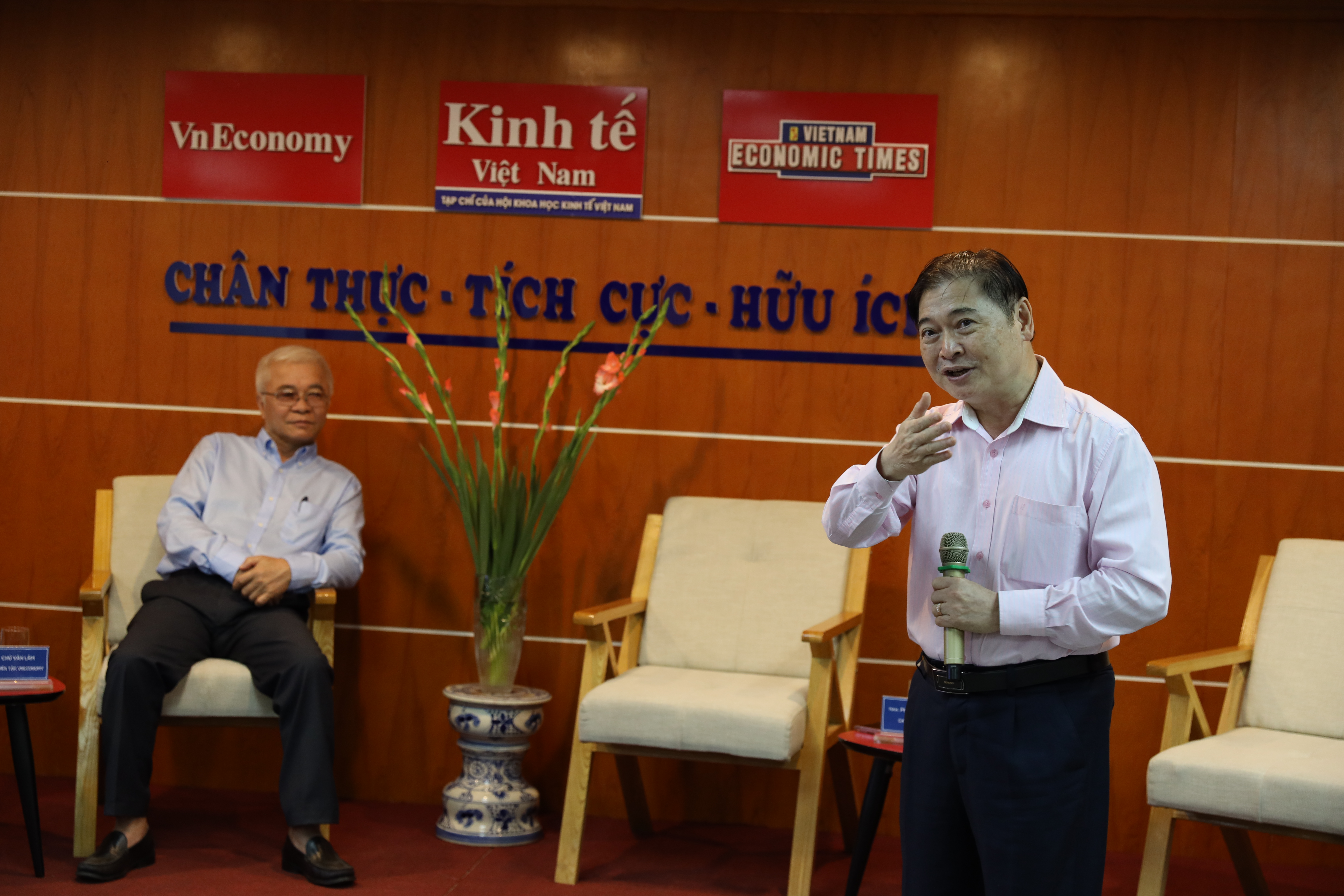Chủ tịch VUSTA n&ecirc;u r&otilde; 3 b&agrave;i học m&agrave; Tạp ch&iacute; c&oacute; thể r&uacute;t ra để tiếp tục ph&aacute;t huy trong chặng đường ph&aacute;t triển mới.&nbsp;Ảnh: Chu Xu&acirc;n Khoa.