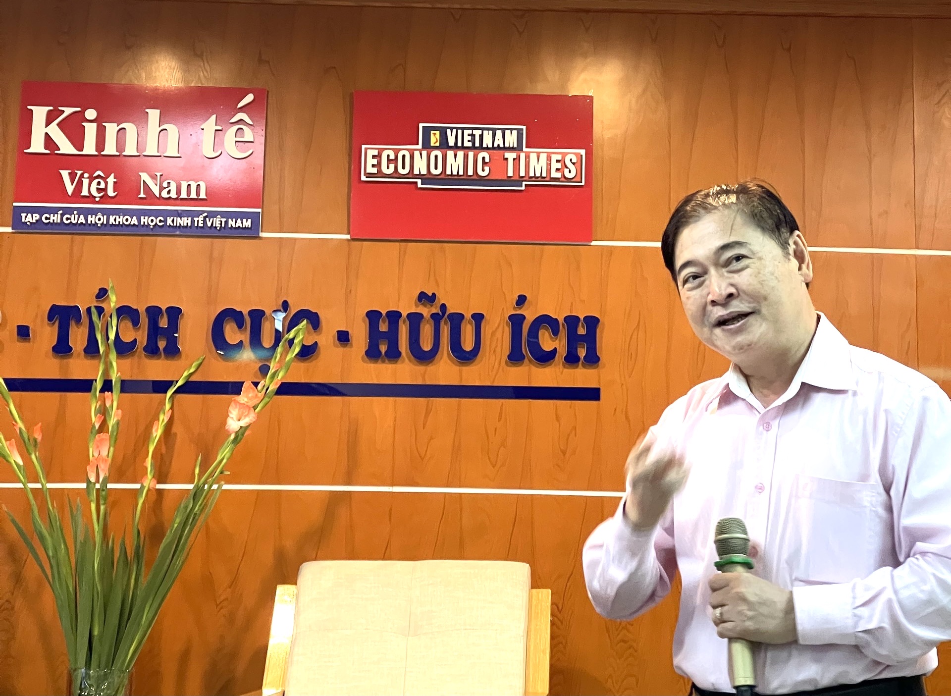 Chủ tịch Liên hiệp các Hội Khoa học và Kỹ thuật Việt Nam Phan Xuân Dũng phát biểu tại buổi Pg88hi Thể Thao, Bóng Đá, Casino, Nổ Hũ, Xổ Số với Tạp chí PG88 ⭐ Link trang chủ số 1 nhà cái PG88 com casino slot Việt Nam - Ảnh: Xuân Khoa