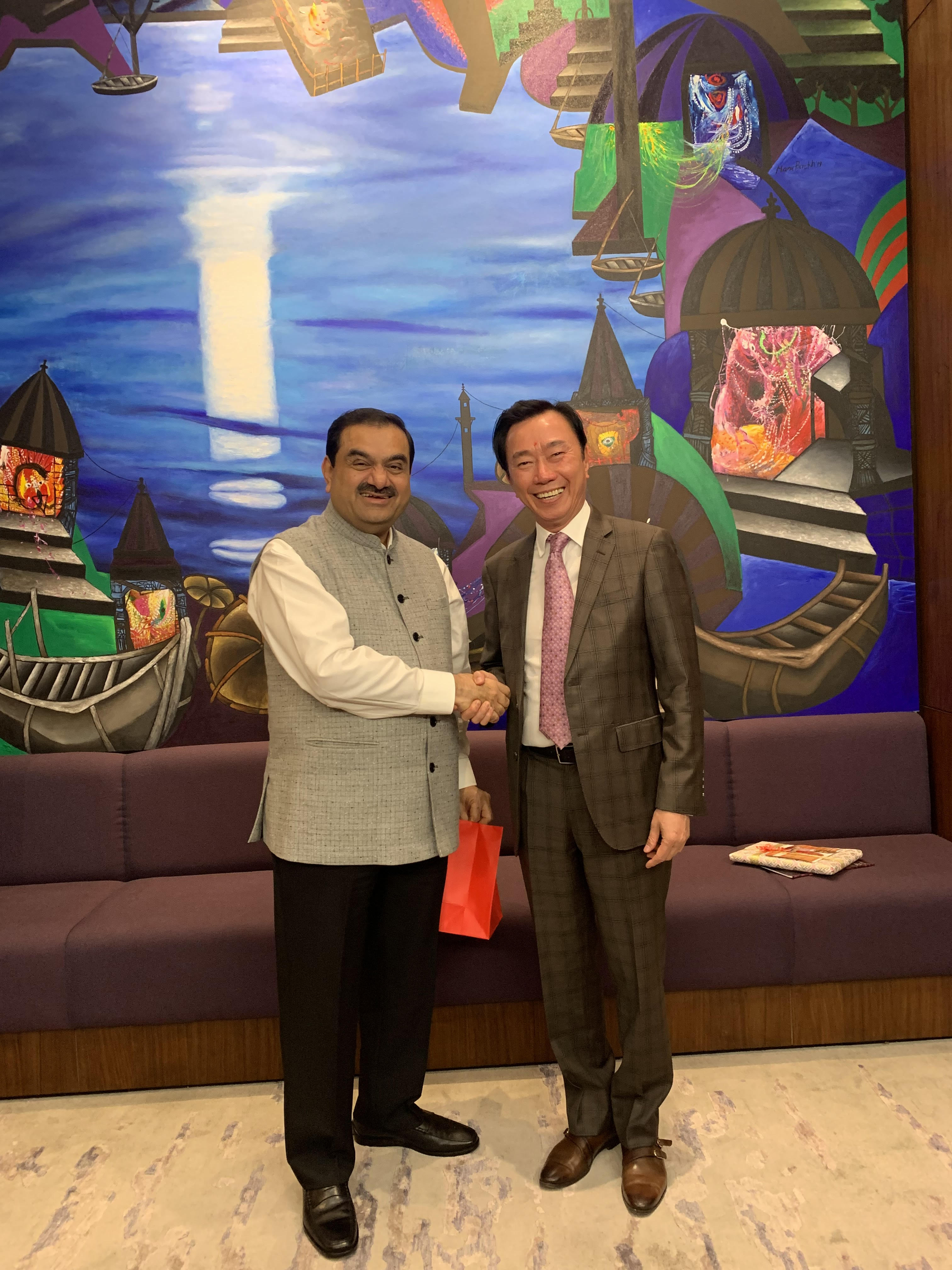 Tập đoàn Adani Ấn Độ tìm kiếm cơ hội hợp tác trong lĩnh vực năng lượng và cảng biển 