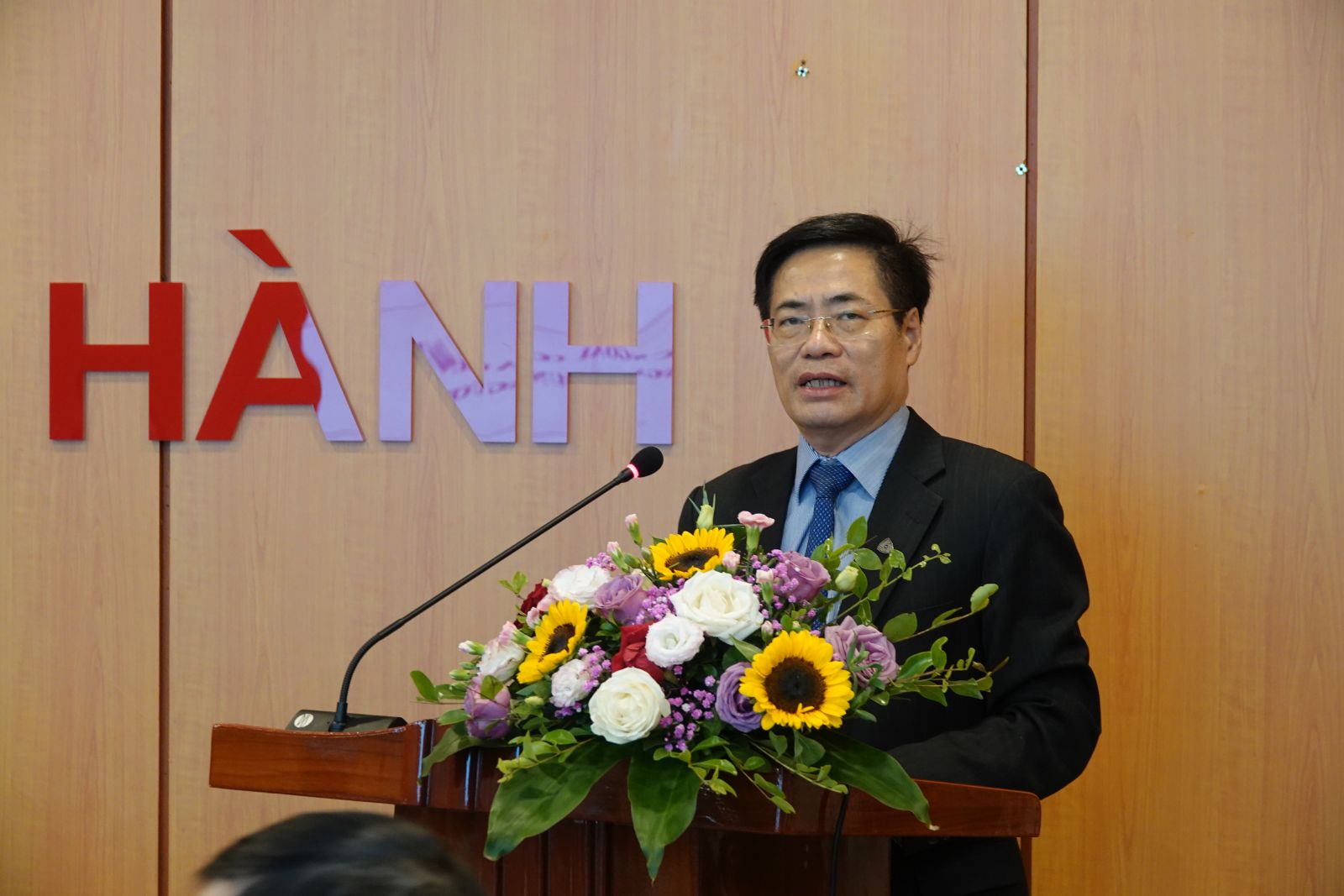 Ông Trương Hùng Long, Cục trưởng Cục Quản lý nợ và Pg88ok giải trí thể thao, casino, bắn cá và slot đối ngoại, Bộ Pg88ok giải trí thể thao, casino, bắn cá và slot chủ trì hội nghị.