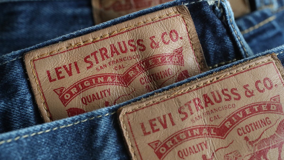 Levi&rsquo;s muốn doanh thu từ b&aacute;n h&agrave;ng trực tiếp tới kh&aacute;ch h&agrave;ng trong năm nay sẽ đ&oacute;ng g&oacute;p tới 60% tổng doanh thu của h&atilde;ng.