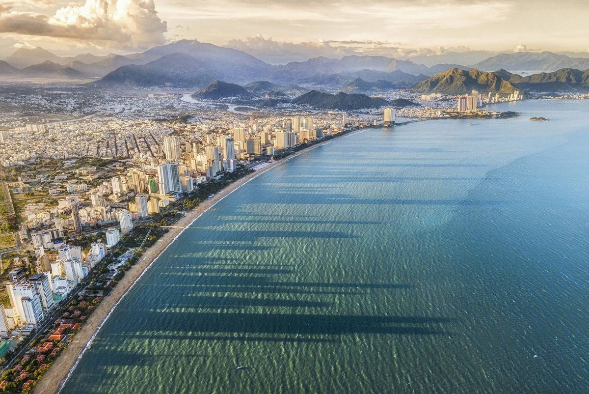 Nhờ lợi thế về hệ sinh th&aacute;i, hạ tầng thu h&uacute;t du kh&aacute;ch, Nha Trang lu&ocirc;n l&agrave; thị trường được giới Pg88vn Trang Chủ Chính Thức để mắt (Ảnh: Trần Anh Khoa).