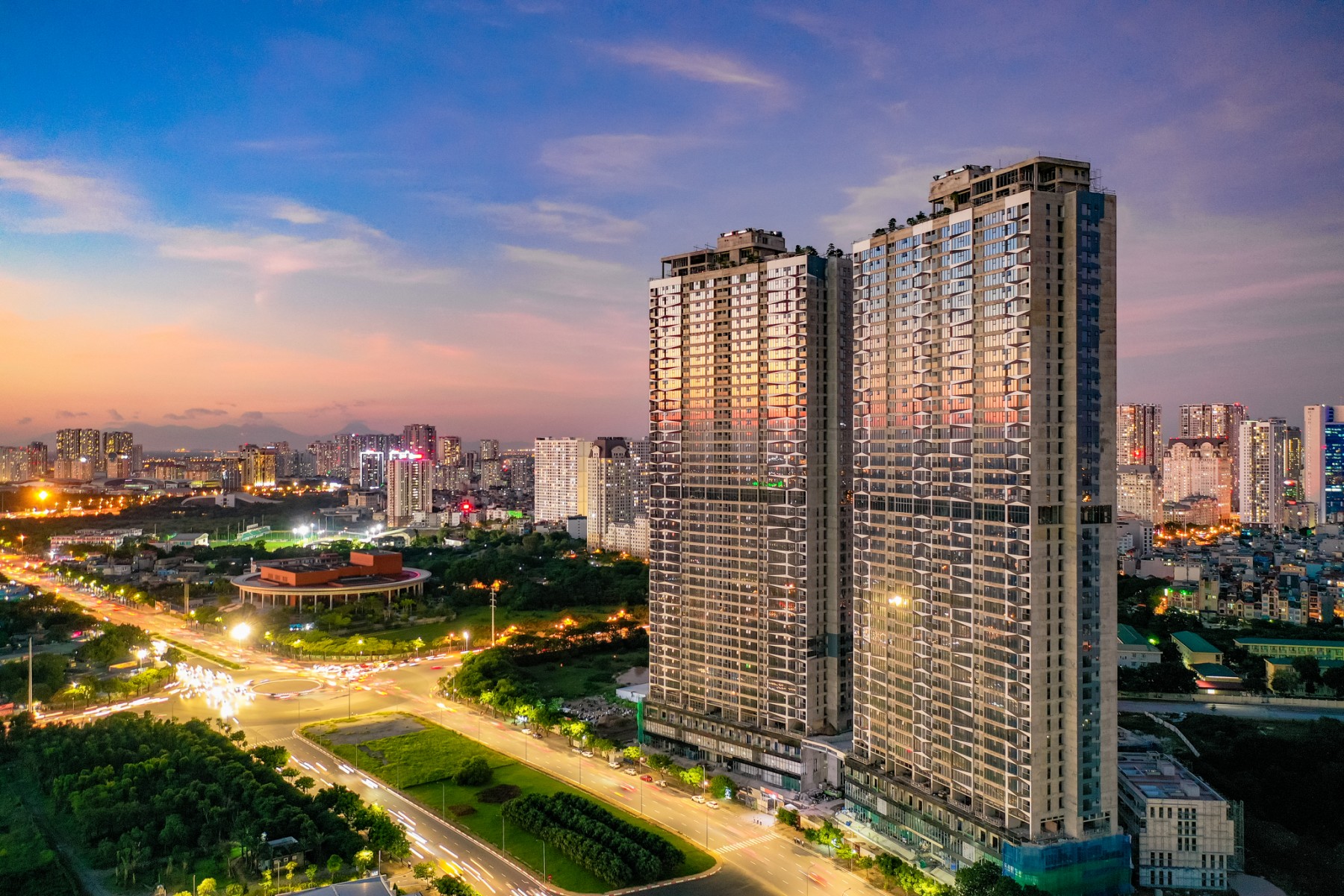 Tọa lạc tại trung tâm Mỹ Đình, The Matrix One đang trong quá trình hoàn thiện (ảnh chụp Link Trang Chủ PG88.Com Mới #2026 tháng 10/2021).