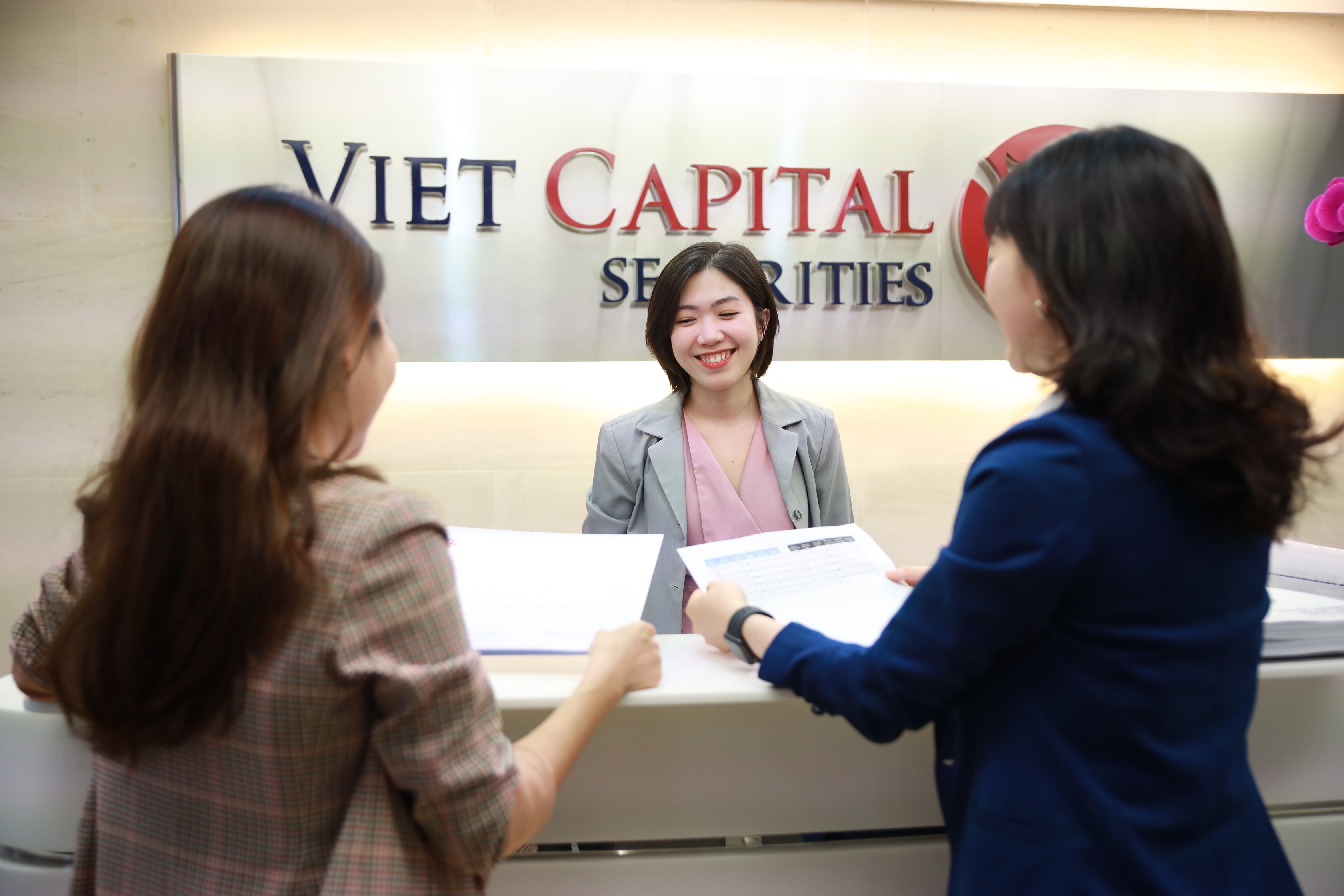 Với lãi trước thuế quý 3/2021 tăng trưởng ấn tượng 245% đưa kết quả 9 tháng của VCSC vượt xa kế hoạch năm.
