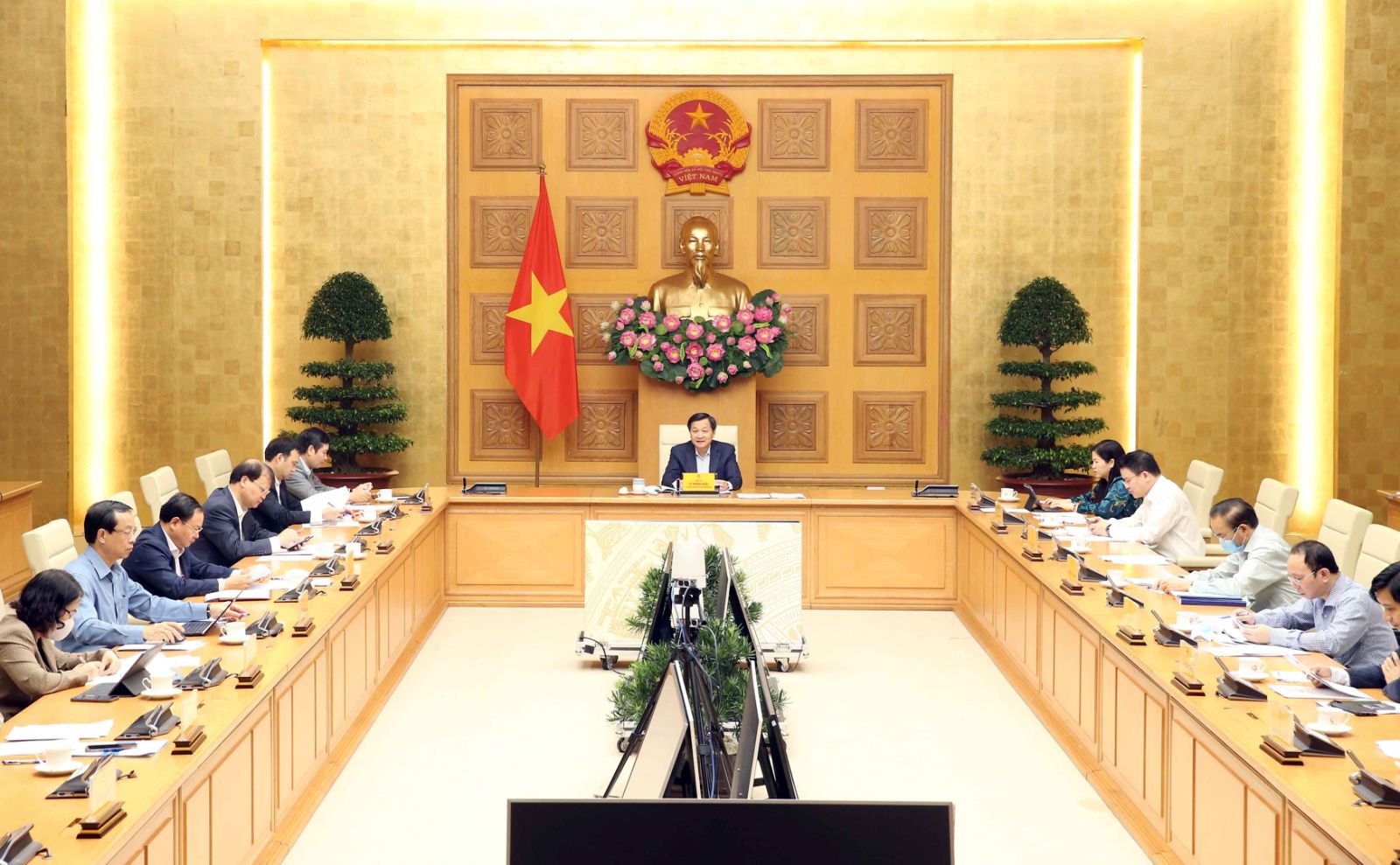 To&agrave;n cảnh cuộc họp - Ảnh: VGP
