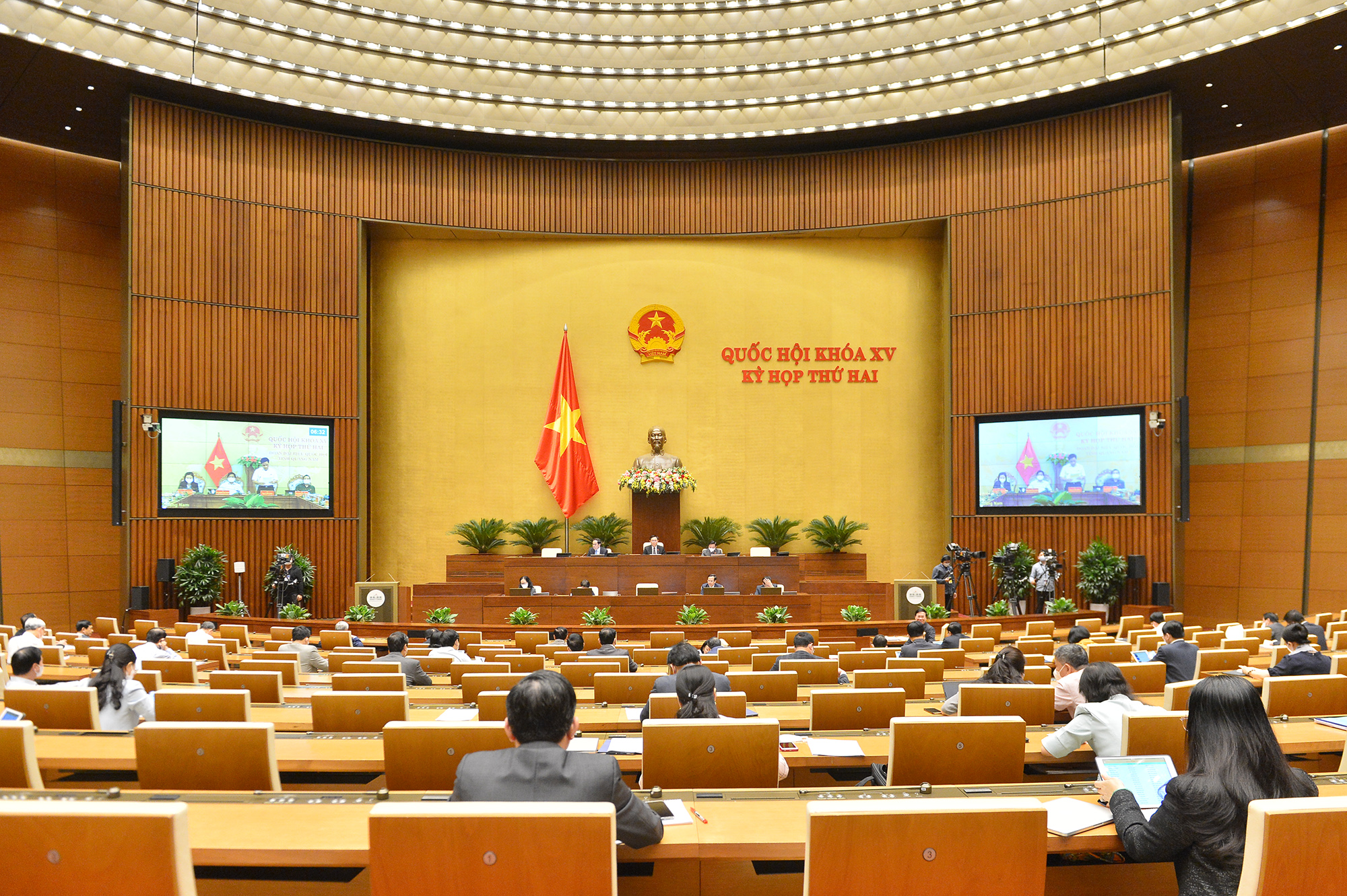 Toàn cảnh phiên thảo luận - Ảnh: Quochoi.vn