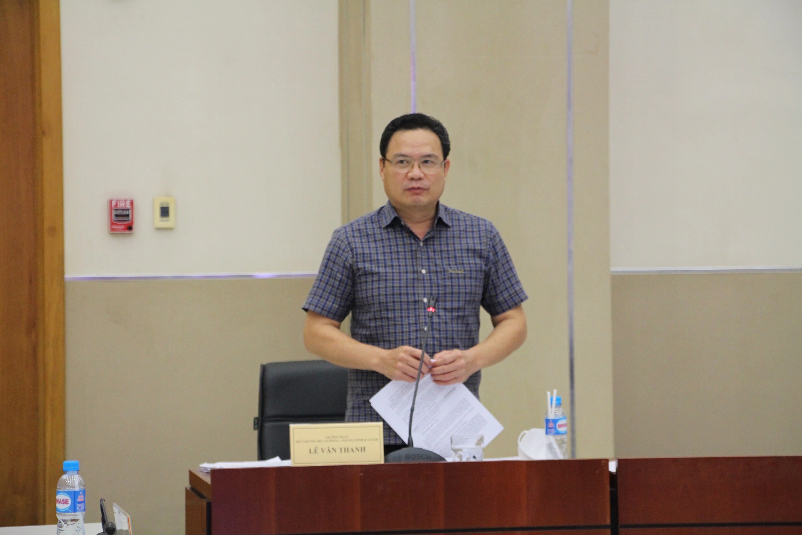 Thứ trưởng Bộ Lao động - Thương binh và Xã hội Lê Văn Thanh Pg88hi Thể Thao, Bóng Đá, Casino, Nổ Hũ, Xổ Số với tỉnh Bình Dương về triển khai chính sách hỗ trợ. 