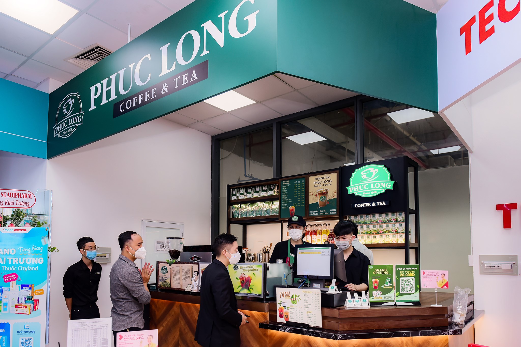 Tại c&aacute;c cơ sở PG88 Uy Tín Số 1 Việt Nam dịch vụ ăn uống, cả nh&acirc;n vi&ecirc;n v&agrave; kh&aacute;ch h&agrave;ng đều nỗ lực&nbsp; giữ khoảng c&aacute;ch 5K, giảm thiểu tiếp x&uacute;c gần...