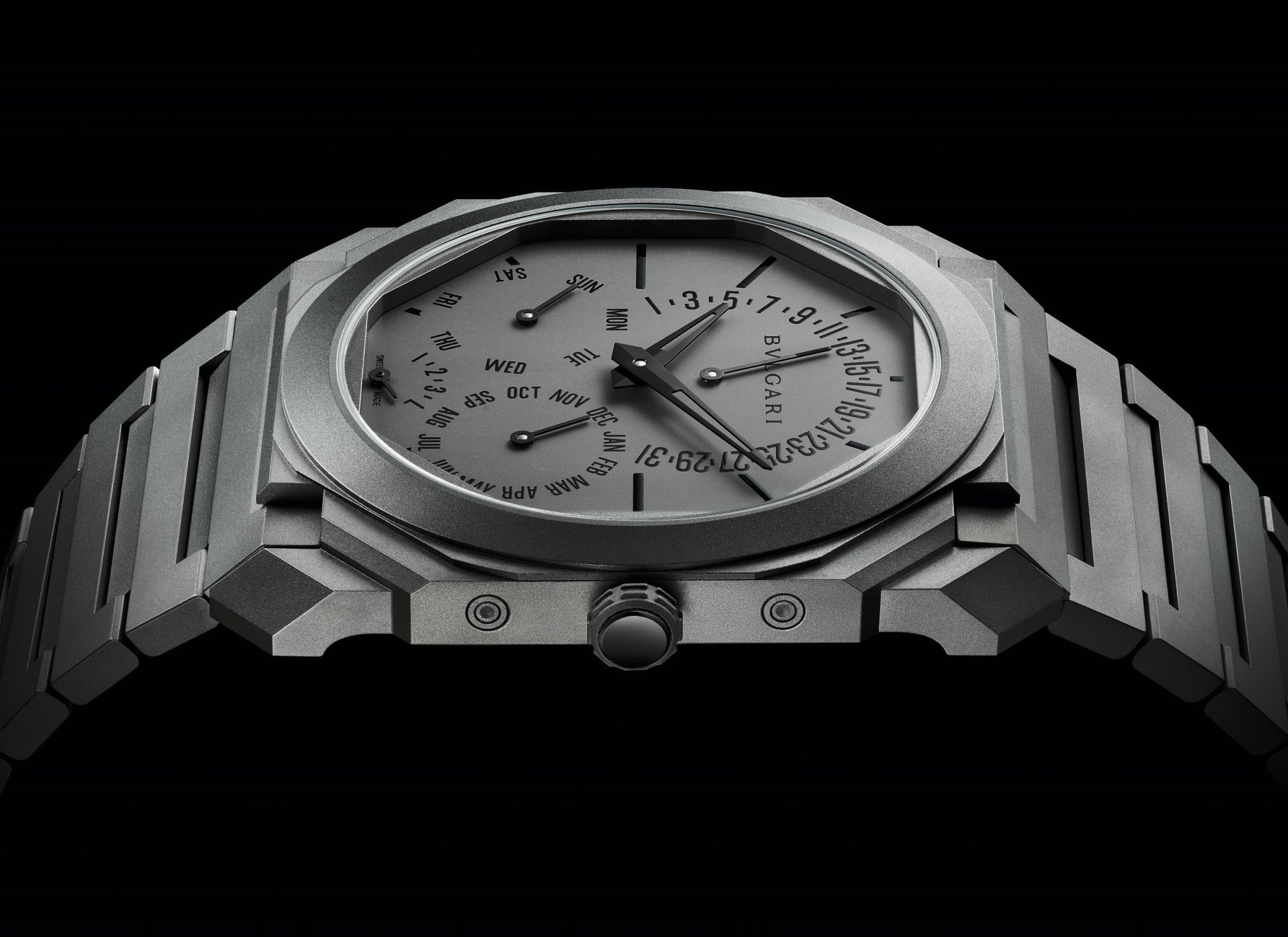 Octo Finissimo Perpetual Calendar lập kỷ lục thế giới với chiếc đồng hồ tự động mỏng nhất thế giới với chức năng lịch vạn ni&ecirc;n.