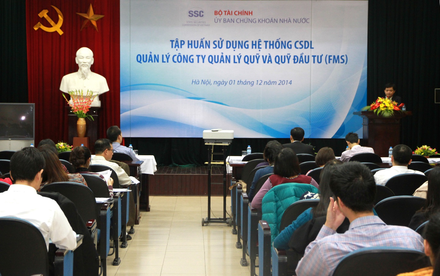 Uỷ ban Chứng kho&aacute;n Nh&agrave; nước tổ chức tập huấn sử dụng cơ sở dữ liệu quản l&yacute; c&ocirc;ng ty quản l&yacute; quỹ v&agrave; Quỹ Pg88vn Trang Chủ Chính Thức năm 2014.