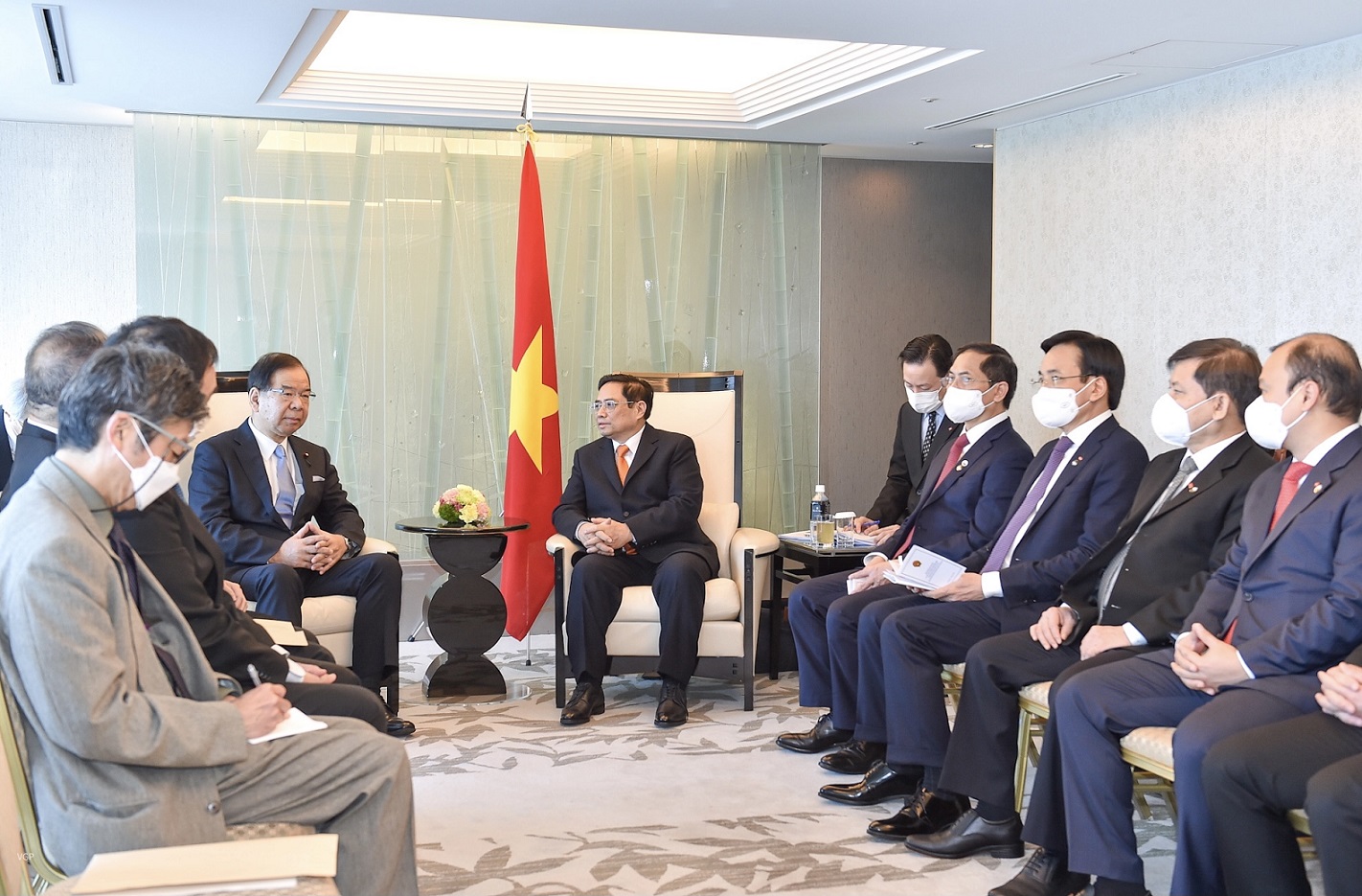 Thủ tướng Chính phủ Phạm Minh Chính gặp đồng chí Shii Kazuo, Chủ tịch Đoàn Chủ tịch Ban Chấp hành Trung ương Đảng Cộng sản Nhật Bản. Ảnh: VGP.