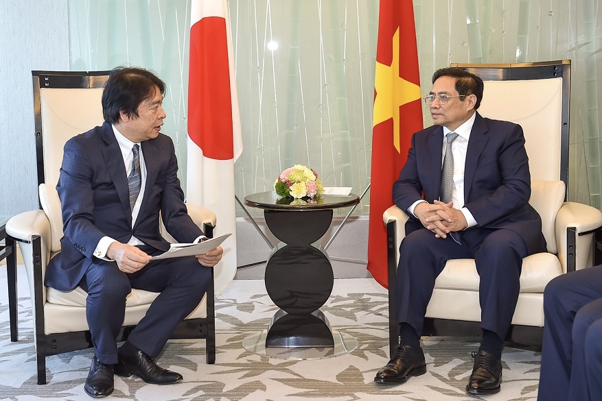 Thủ tướng Phạm Minh Ch&iacute;nh tiếp &ocirc;ng&nbsp;Kibe Kazunari, Gi&aacute;m đốc Đại diện, Chủ tịch ki&ecirc;m CEO C&ocirc;ng ty INFRONEER. Ảnh:VGP.