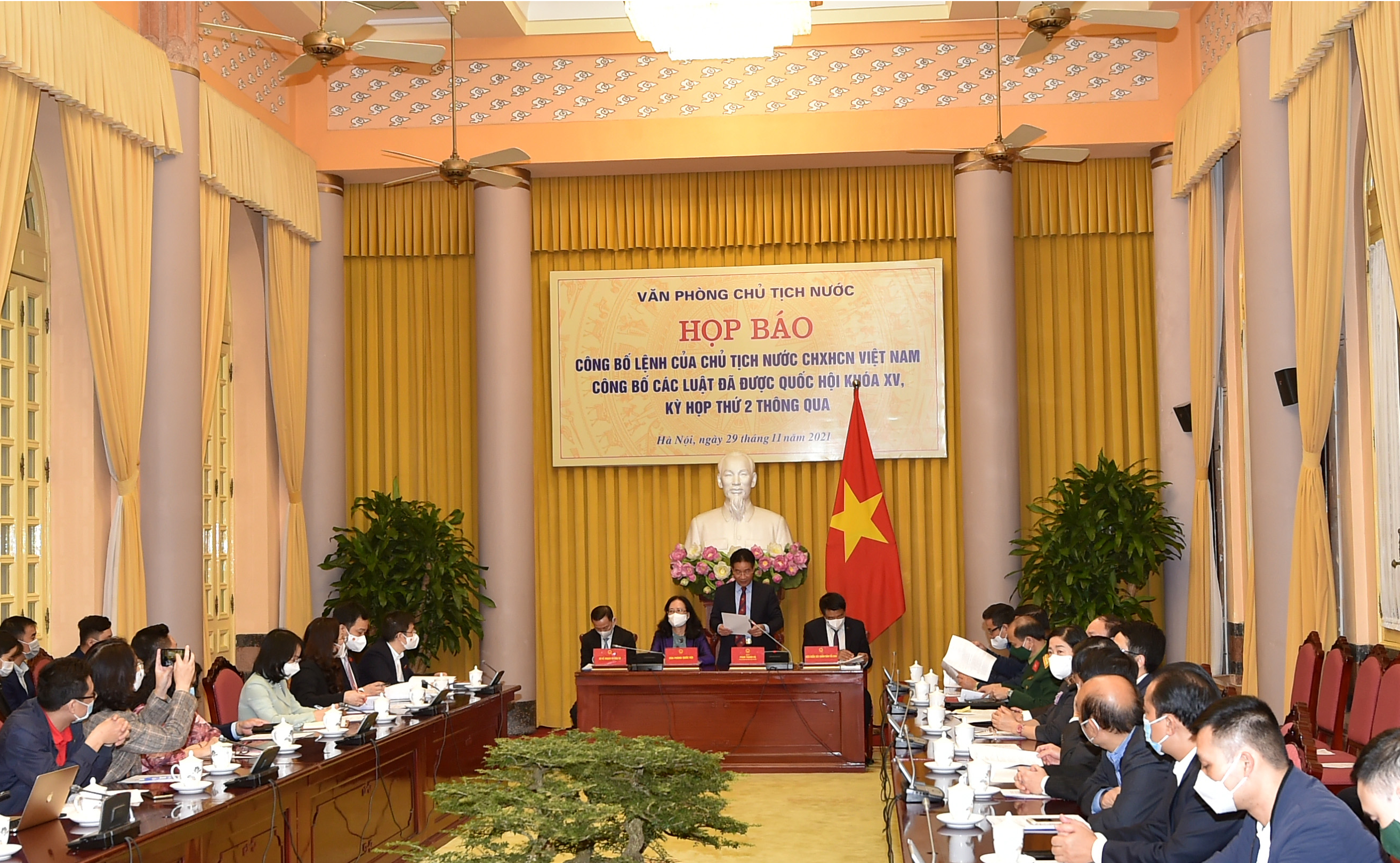 Họp báo công bố Lệnh của Chủ tịch nước về 2 luật đã được PG88 ⭐ Link trang chủ số 1 nhà cái PG88 com casino slot khóa XV thông qua tại kỳ họp thứ 2 sáng ngày 29/11 - Ảnh: VGP