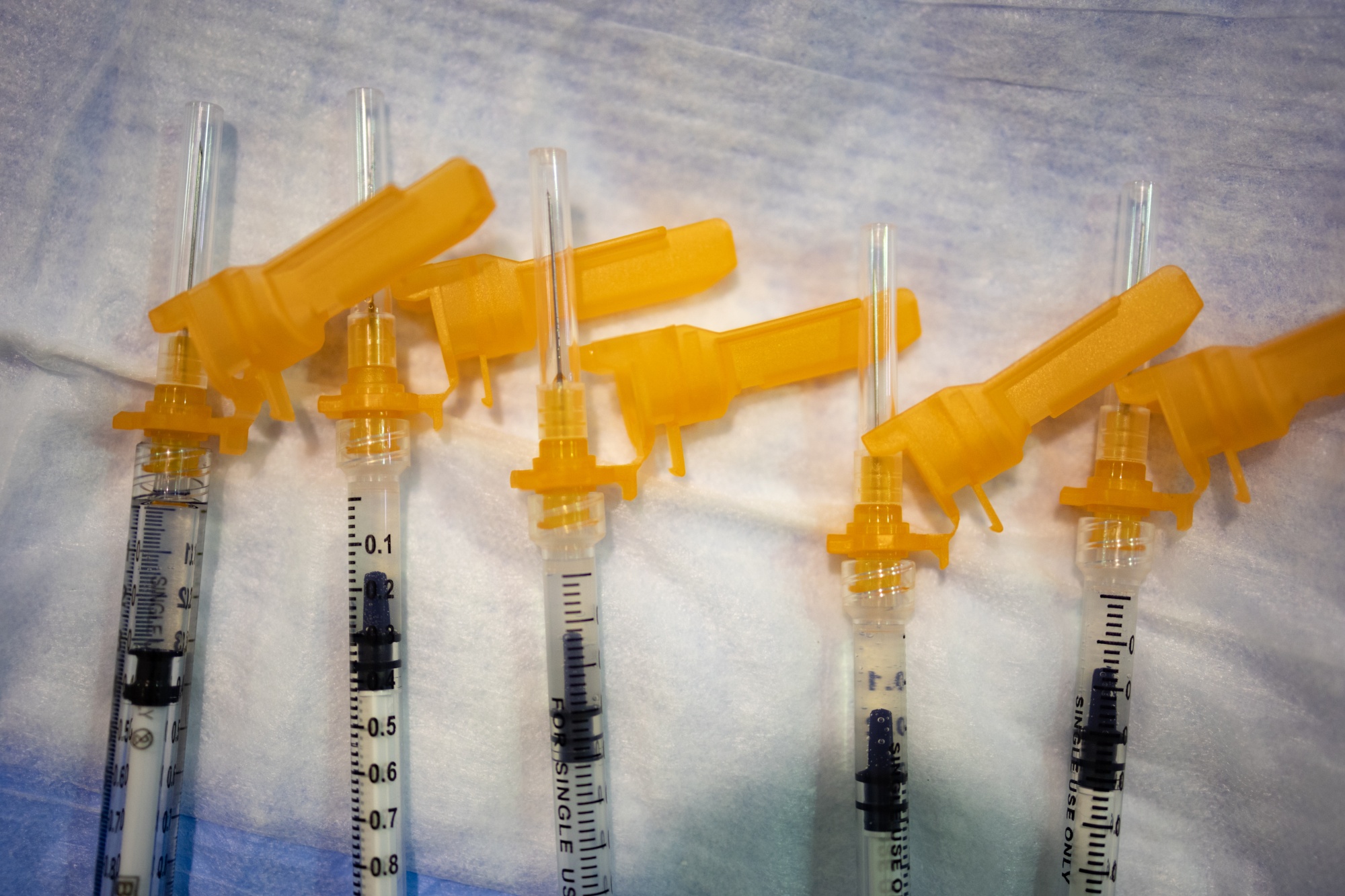 Nghiên cứu của Đại học Oxford: Tiêm kết hợp vaccine Covid mang lại hiệu quả tích cực