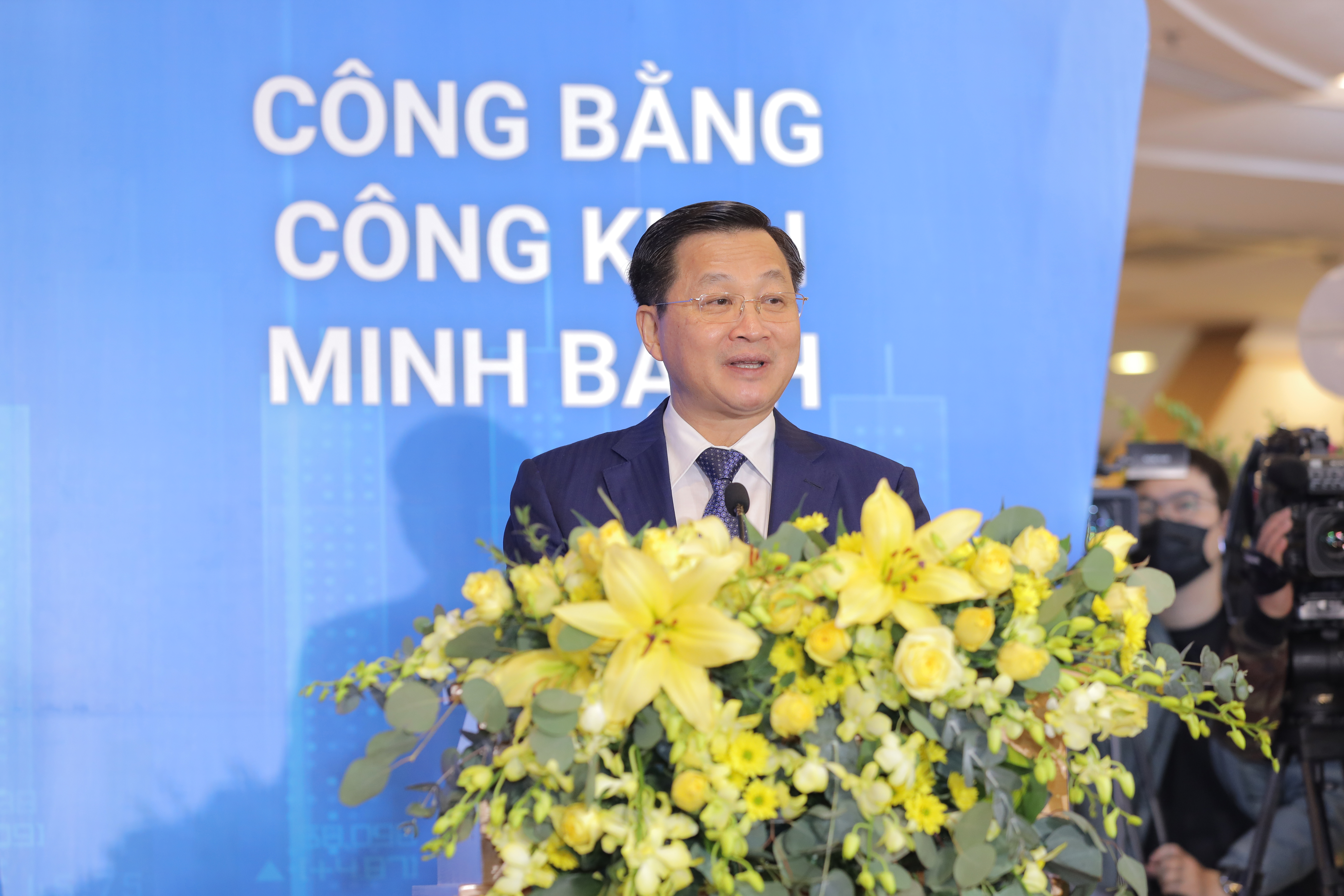 Phó thủ tướng Chính phủ Lê Minh Khái tham dự và phát biểu tại Lễ ra mắt Sở Giao dịch 6Pg88.com nhà cái Việt Nam sáng 11/12.