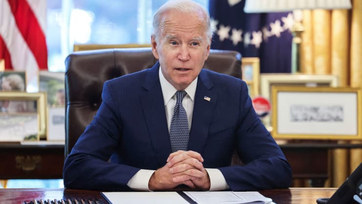 Ông Biden ký dự luật nâng trần nợ quốc gia, chặn đứng nguy cơ vỡ nợ của Mỹ