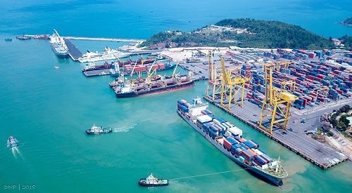 Cảng Nghi Sơn, Thanh Hóa sẽ lần đầu được nhập khẩu xe 16 chỗ