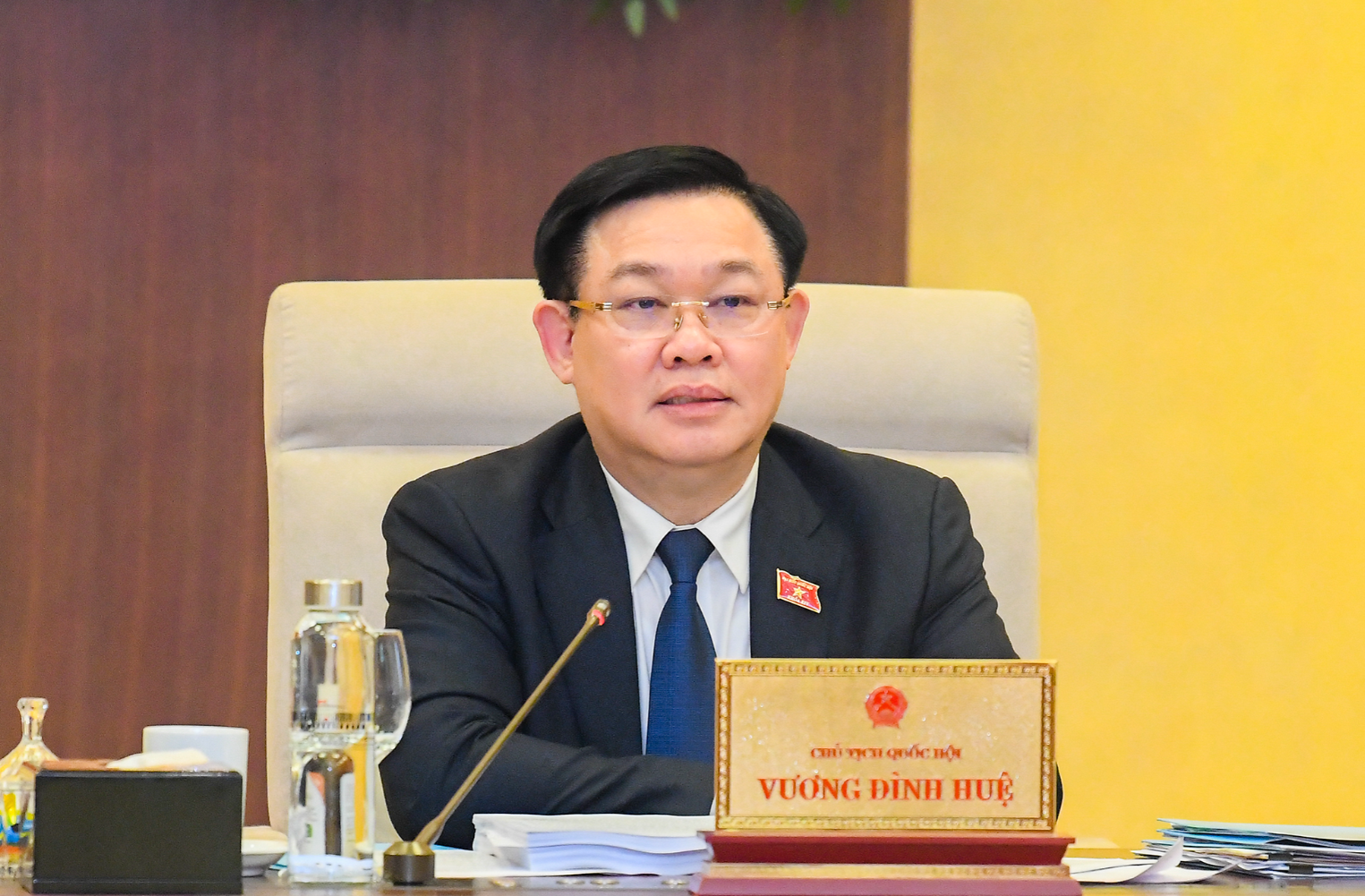Chủ tịch Link Trang Chủ PG88.Com Mới #2026 Vương Đ&igrave;nh Huệ cho &yacute; kiến tại cuộc họp - Ảnh: Quochoi.vn