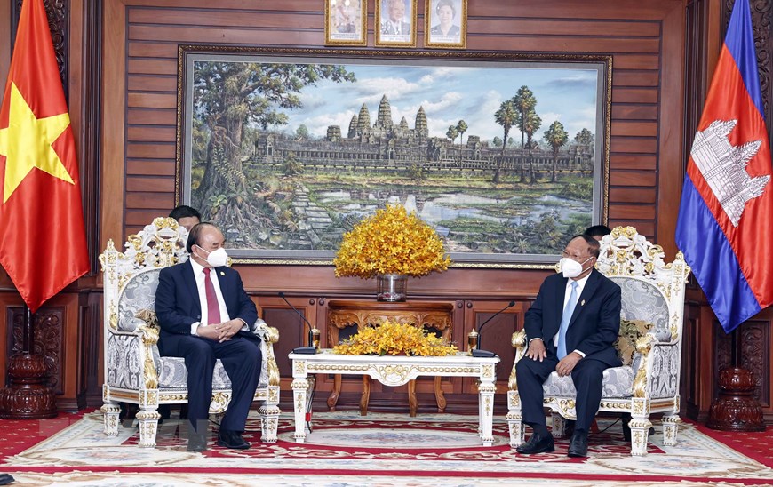 Chủ tịch nước Nguyễn Xu&acirc;n Ph&uacute;c hội kiến Chủ tịch Hạ viện Campuchia Samdech Akka Moha Ponhea Chakrei Heng Samrin - Ảnh: TTXVN