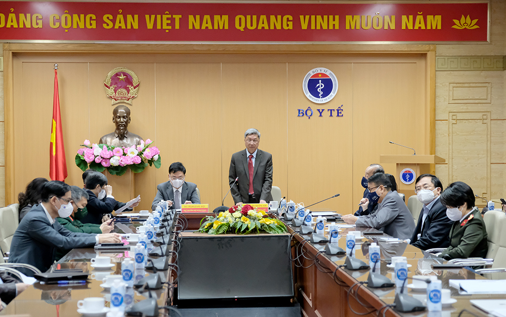 Bộ Y tế: Quý 1/2022 sẽ hoàn thành tiêm mũi 3 vaccine Covid-19