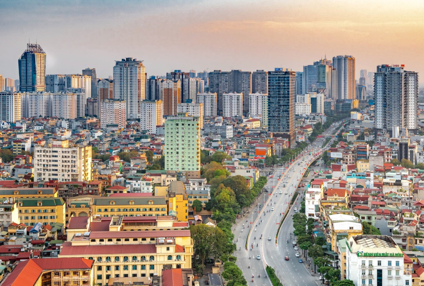 Nhiều lý do thúc đẩy bất động sản tăng giá.