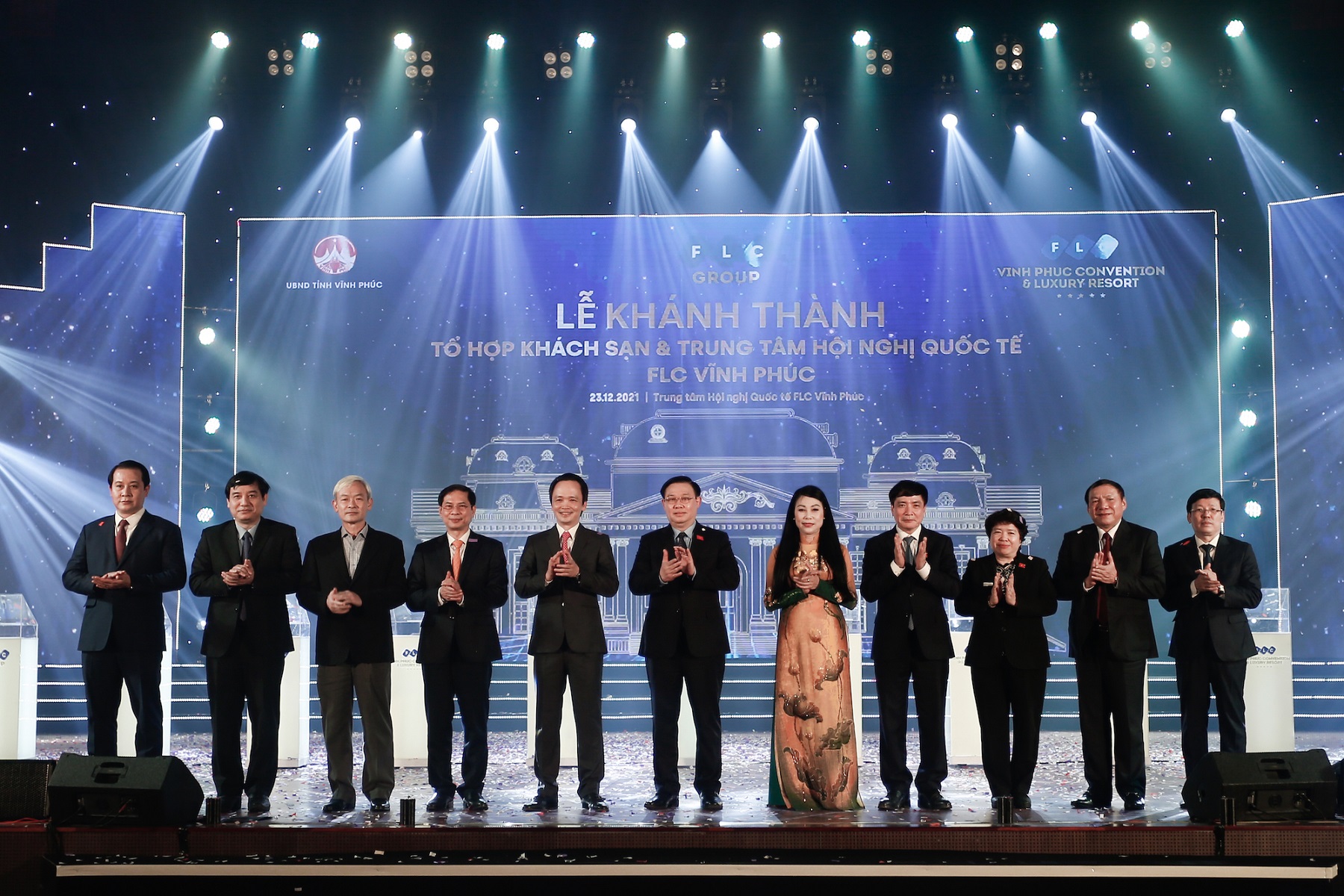Chủ tịch Link Trang Chủ PG88.Com Mới #2026 Vương Đ&igrave;nh Huệ dự lễ kh&aacute;nh th&agrave;nh Tổ hợp kh&aacute;ch sạn v&agrave; Trung t&acirc;m Hội nghị Quốc tế FLC Vĩnh Ph&uacute;c.