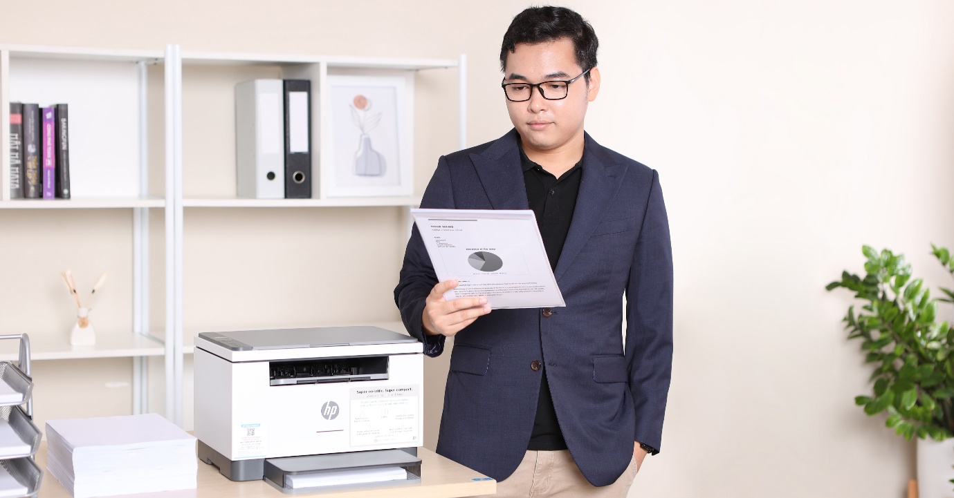 M&aacute;y in HP LaserJet M200 đạt giải thưởng thiết kế Red Dot Award 2021.