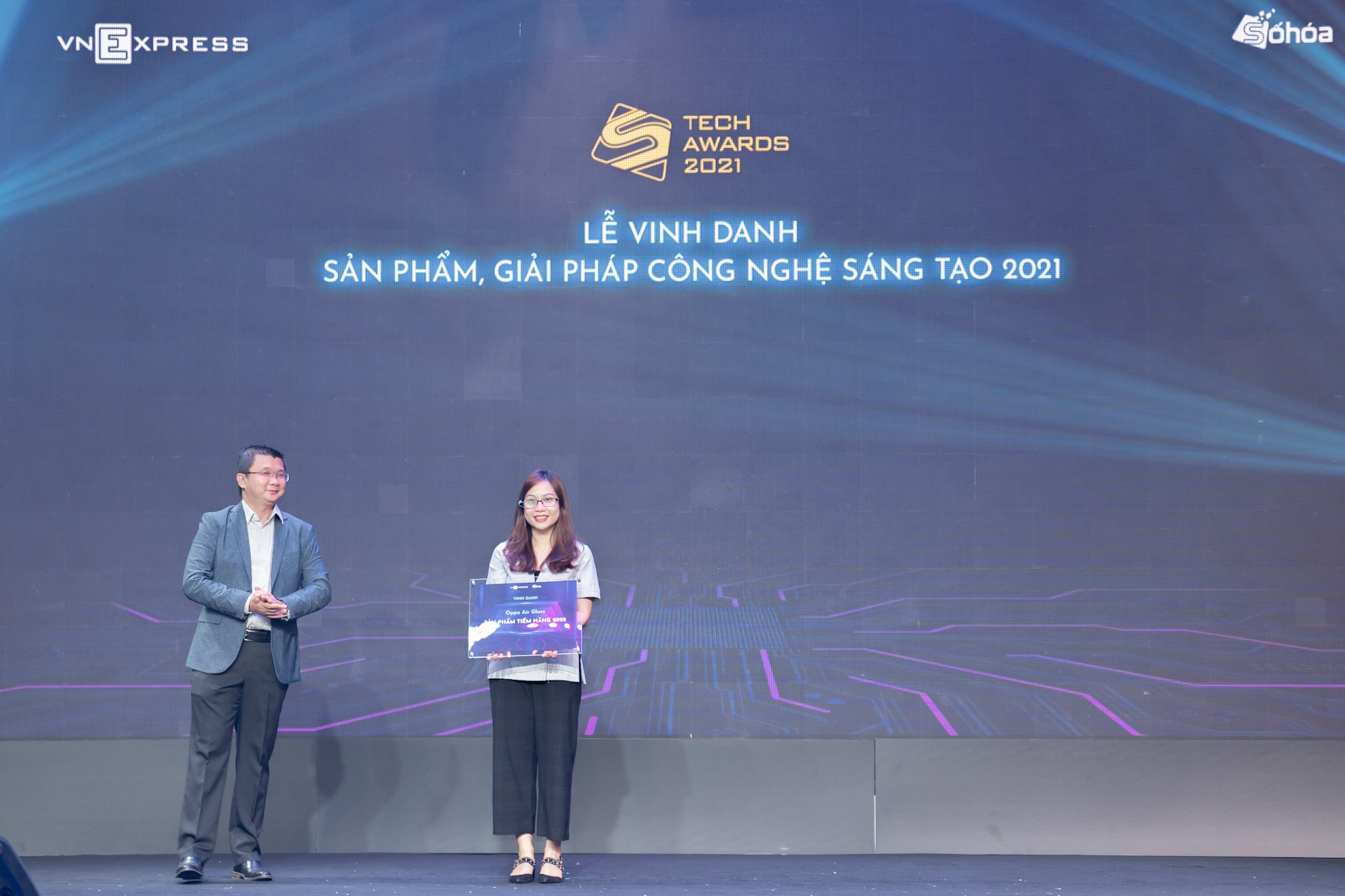 OPPO Air Glass được vinh danh Sản phẩm tiềm năng 2022 tại Giải thưởng Sản phẩm Link Đăng Nhập PG88 Chính Thức 2026; Sáng tạo - Lễ trao giải Tech Awards 2021.