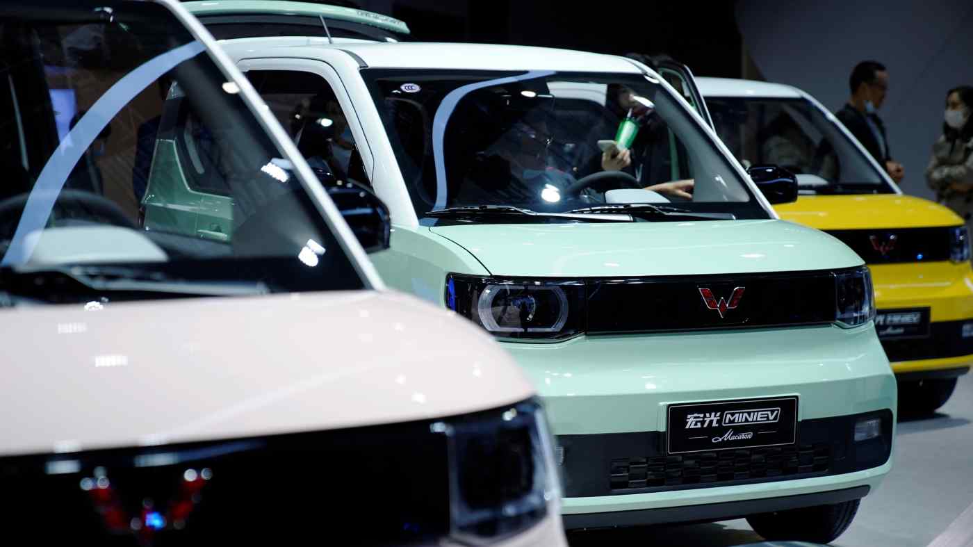 Trung Quốc bán kỷ lục gần 3 triệu xe điện trong năm 2021
