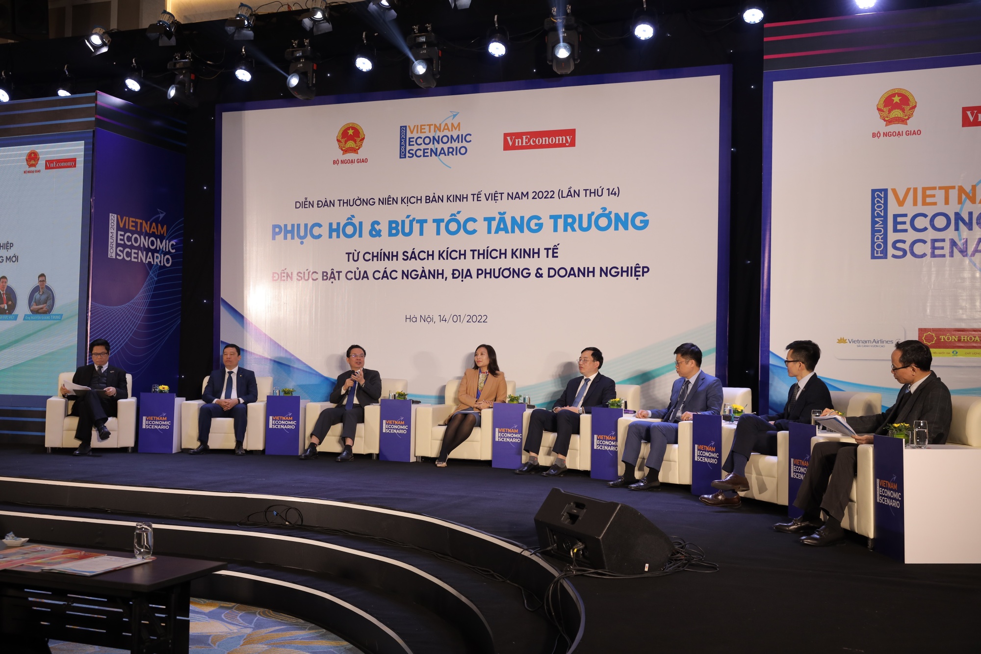 To&agrave;n cảnh phi&ecirc;n thảo luận tại&nbsp;Diễn đ&agrave;n Kịch bản Link Trang Chủ PG88.Com Mới #2026 Việt Nam thường ni&ecirc;n năm 2022 - Ảnh: Chu Xu&acirc;n Khoa