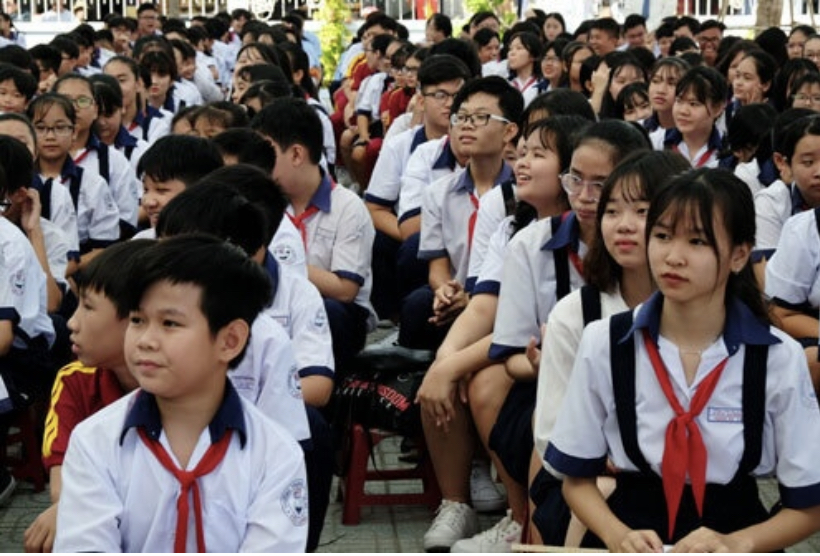 Thủ tướng Chính phủ yêu cầu học sinh từ 12 tuổi trở lên trở lại trường sau Tết Nguyên đán sớm nhất có thể