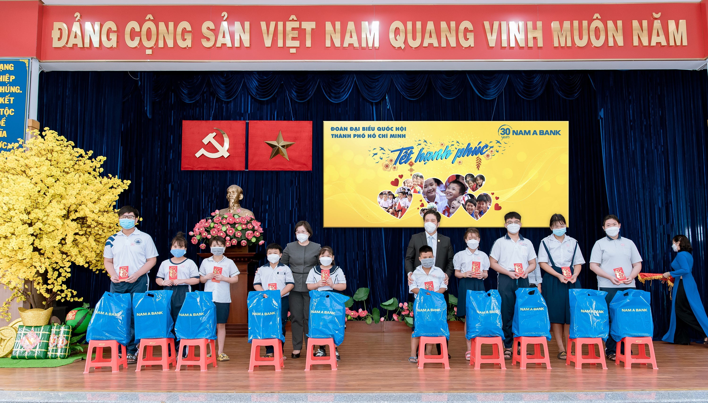 Chương trình Tết Hạnh Phúc được khởi động tại Ủy ban Mặt trận Tổ quốc Việt Nam quận 8.