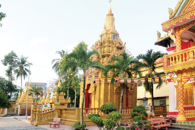 Quang cảnh chùa Xà Tón ở Tri Tôn