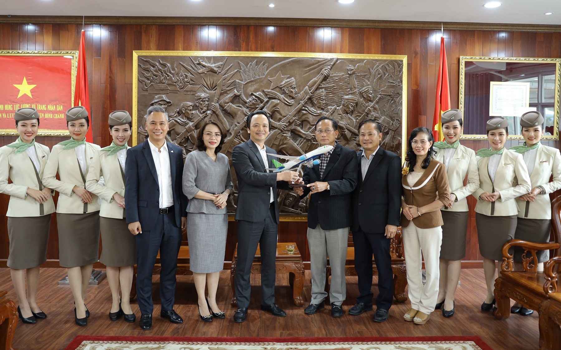 L&atilde;nh đạo B&igrave;nh Ch&aacute;nh mong muốn FLC x&uacute;c tiến c&aacute;c thủ tục ph&aacute;p l&yacute; theo quy định, đẩy nhanh tiến tr&igrave;nh Pg88vn Trang Chủ Chính Thức tr&ecirc;n địa b&agrave;n.