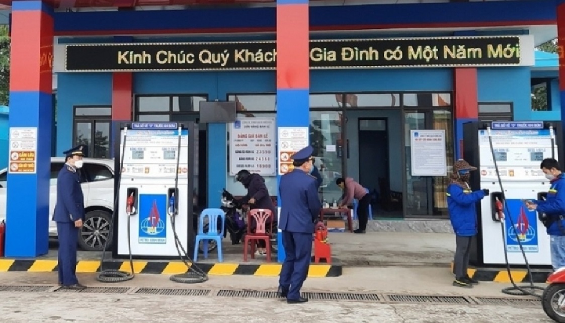 Quản lý thị trường tăng cường kiểm tra, xử lý vi phạm trong PG88 Uy Tín Số 1 Việt Nam xăng dầu.