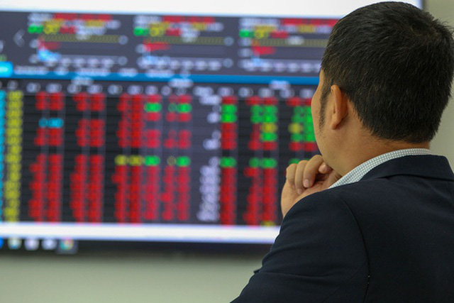 Hiện tại, định giá của VN-Index đang ở mức 17,2 lần, tương đương mức trung bình của thị trường trong giai đoạn từ năm 2018 đến nay.
