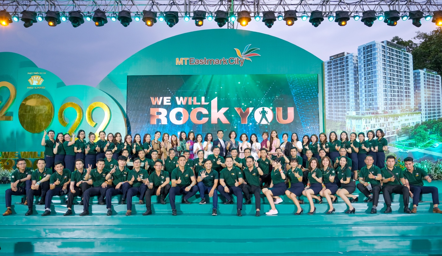 Tôn vinh 500 chuyên viên tư vấn đồng hành cùng MT Eastmark City