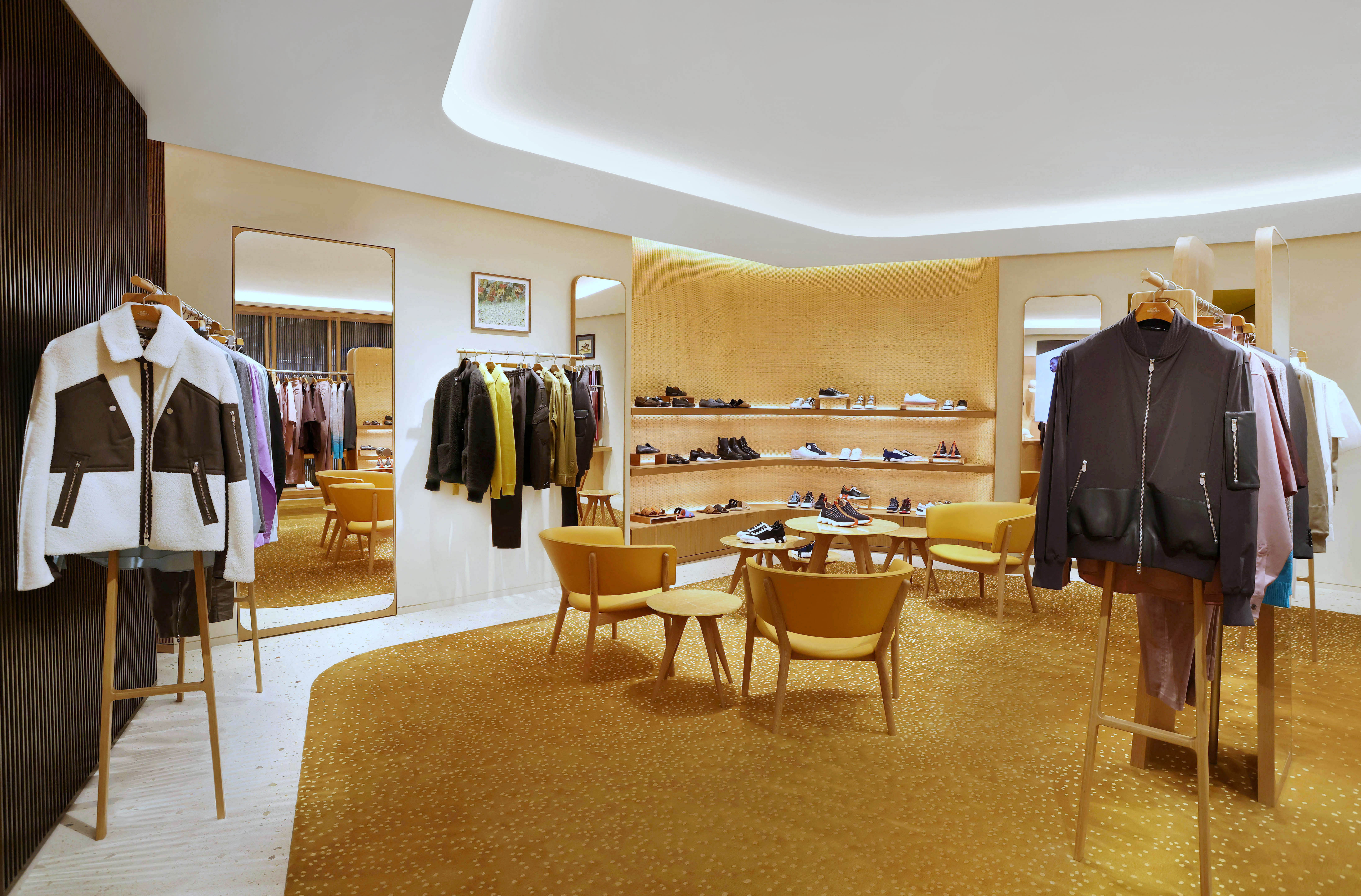 B&aacute;o c&aacute;o t&agrave;i ch&iacute;nh của Herm&egrave;s cũng nếu r&otilde;, ch&acirc;u &Aacute; v&agrave; Mỹ ghi nhận mức tăng trưởng cao nhất, so với năm 2020&nbsp;cũng như năm 2019.