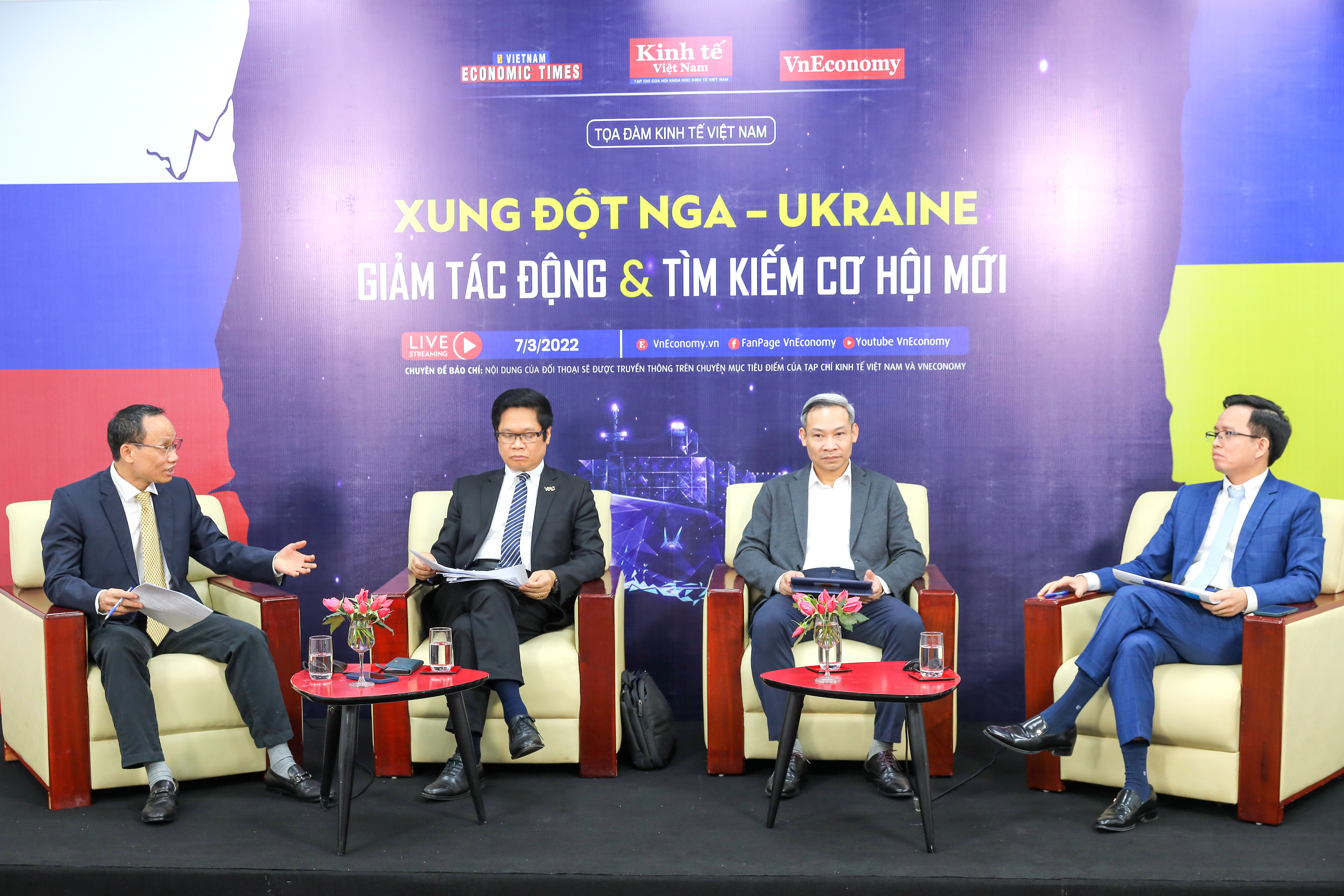 Toạ đ&agrave;m &ldquo;Xung đột Nga &ndash; Ukraine: Giảm t&aacute;c động v&agrave; t&igrave;m kiếm cơ hội mới do Tạp ch&iacute; Link Trang Chủ PG88.Com Mới #2026 Việt Nam/6PG88VN tổ chức ng&agrave;y 7/3. Ảnh: Chu Xu&acirc;n Khoa.