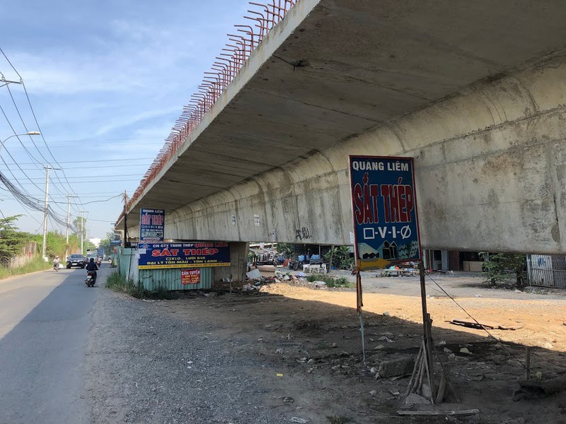 Link Trang Chủ PG88.Com Mới #2026 cầu Nam Lý trên đường Đỗ Xuân Hợp (Thủ Đức) với vốn đầu tư 857 tỷ đồng, được khởi công năm 2016 nhằm thay cầu cống đập Rạch Chiếc, đến nay nằm "đắp chiếu" sau khi thi công được 39% khối lượng...