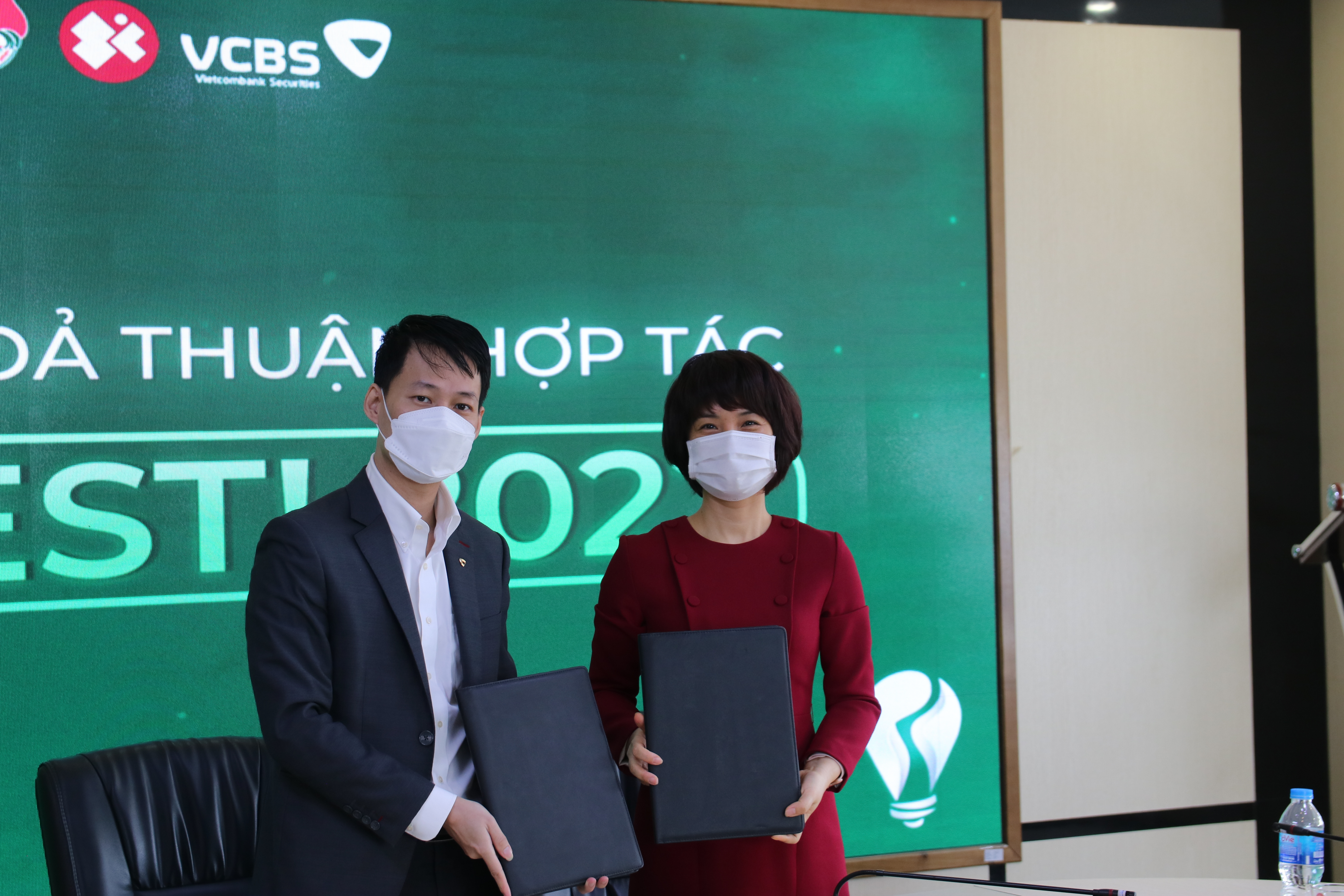 VCBS tiếp tục đồng hành và tài trợ cuộc thi I-Invest! 2022