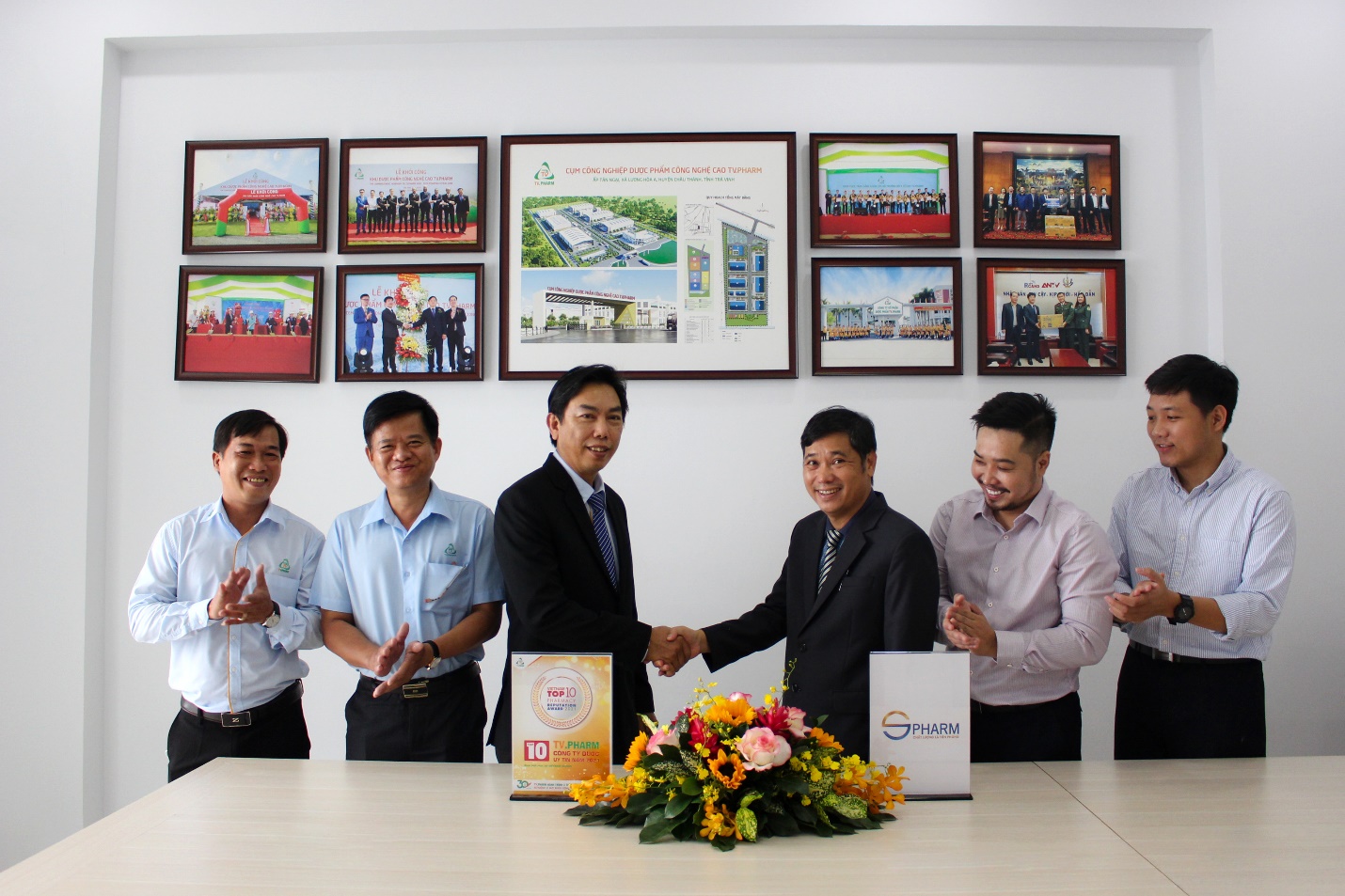 Lễ k&yacute; kết l&agrave; cơ sở để hai b&ecirc;n c&ugrave;ng x&acirc;y dựng kế hoạch hợp t&aacute;c chi tiết nhằm khai th&aacute;c c&oacute; hiệu quả nguồn lực, lợi thế của hai b&ecirc;n để đạt được c&aacute;c mục ti&ecirc;u đề ra.