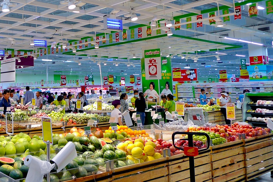 Giá cả tăng cao khiến sức mua hàng hoá chưa thể phục hồi.