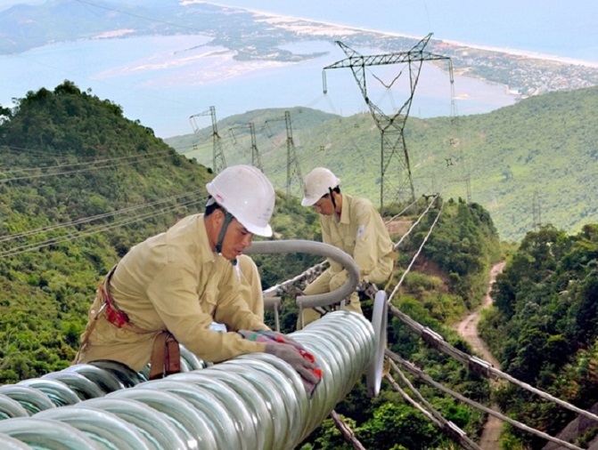 Sản lượng điện truyền tải trong qu&yacute; 1/2022 tăng 4,6% so với c&ugrave;ng kỳ.