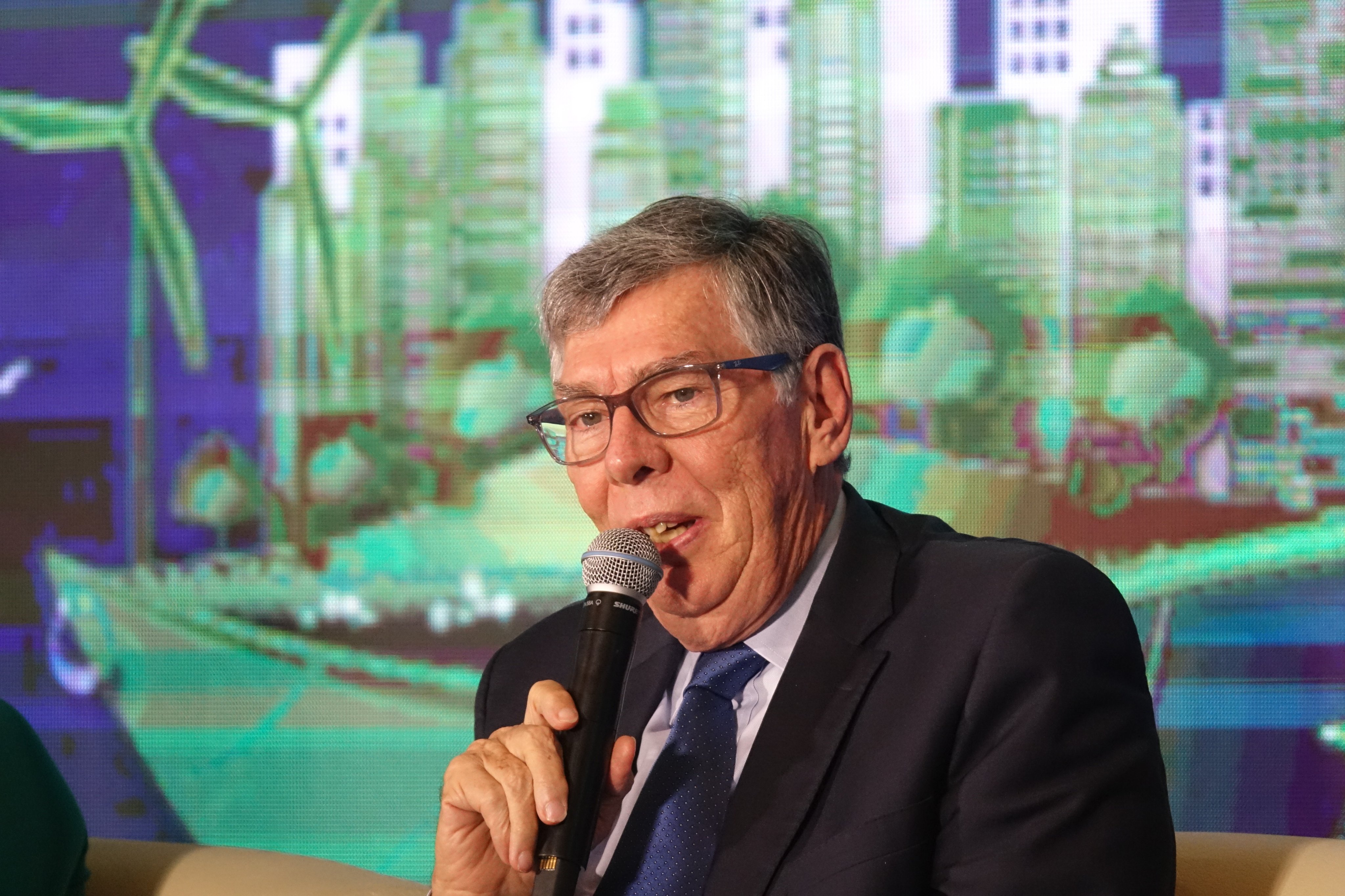 &Ocirc;ng Alain Cany, Chủ tịch Hiệp hội PG88 Link Dễ Nhớ Pg88.com Ch&acirc;u u (EuroCham) tại Việt Nam tham gia thảo luận tại Diễn đ&agrave;n.