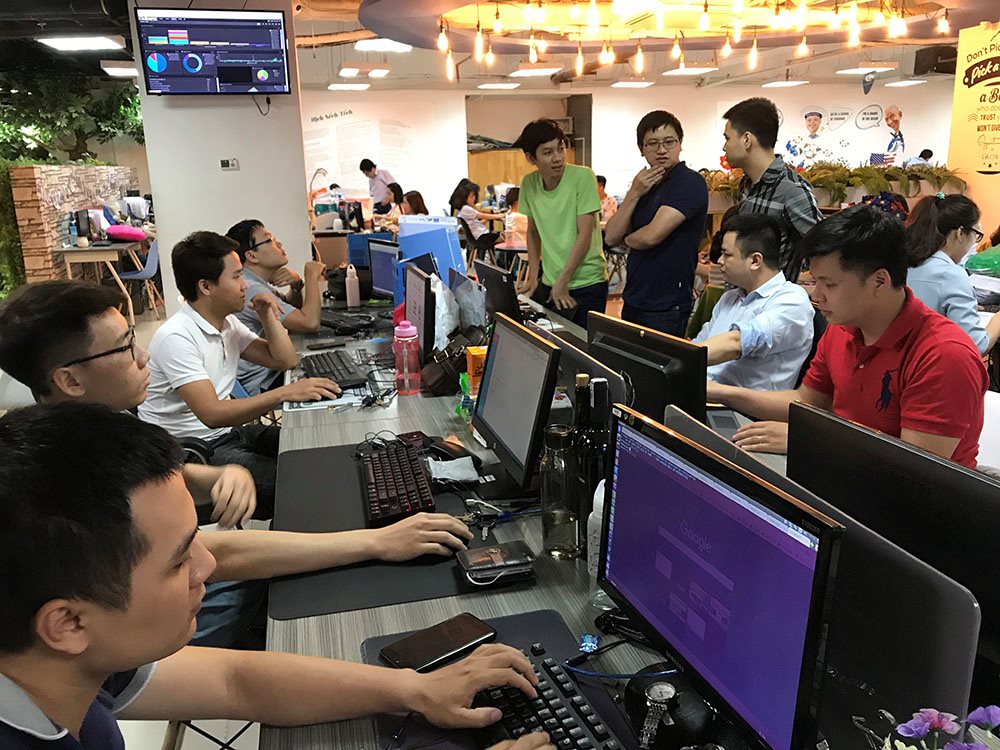 Tác phong Pg88hi Thể Thao, Bóng Đá, Casino, Nổ Hũ, Xổ Số, kỹ năng và ý thức nghề nghiệp cũng là điều cần nói đến bởi đây cũng là những thành tố làm nên một lao động chất lượng cao. Ảnh minh họa.