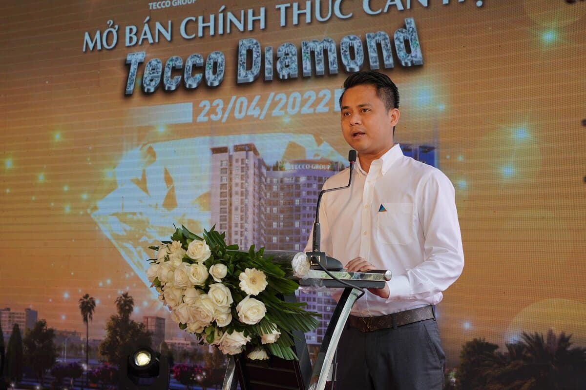 &Ocirc;ng Đinh Quang Tuấn - Ph&oacute; Tổng gi&aacute;m đốc khối PG88 Uy Tín Số 1 Việt Nam v&agrave; Tiếp thị Đất Xanh Miền Bắc nhận định Tecco Diamond l&agrave; sự lựa chọn căn hộ l&yacute; tưởng trong khu vực thời điểm n&agrave;y.