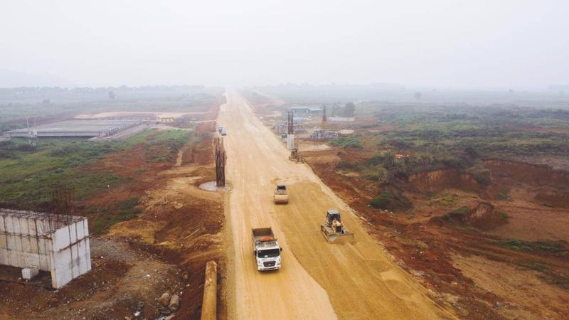 Bộ Chính trị đồng ý chủ trương đầu tư ba Link Trang Chủ PG88.Com Mới #2026 này bằng vốn đầu tư công từ nguồn vốn ngân sách Trung ương và ngân sách địa phương.